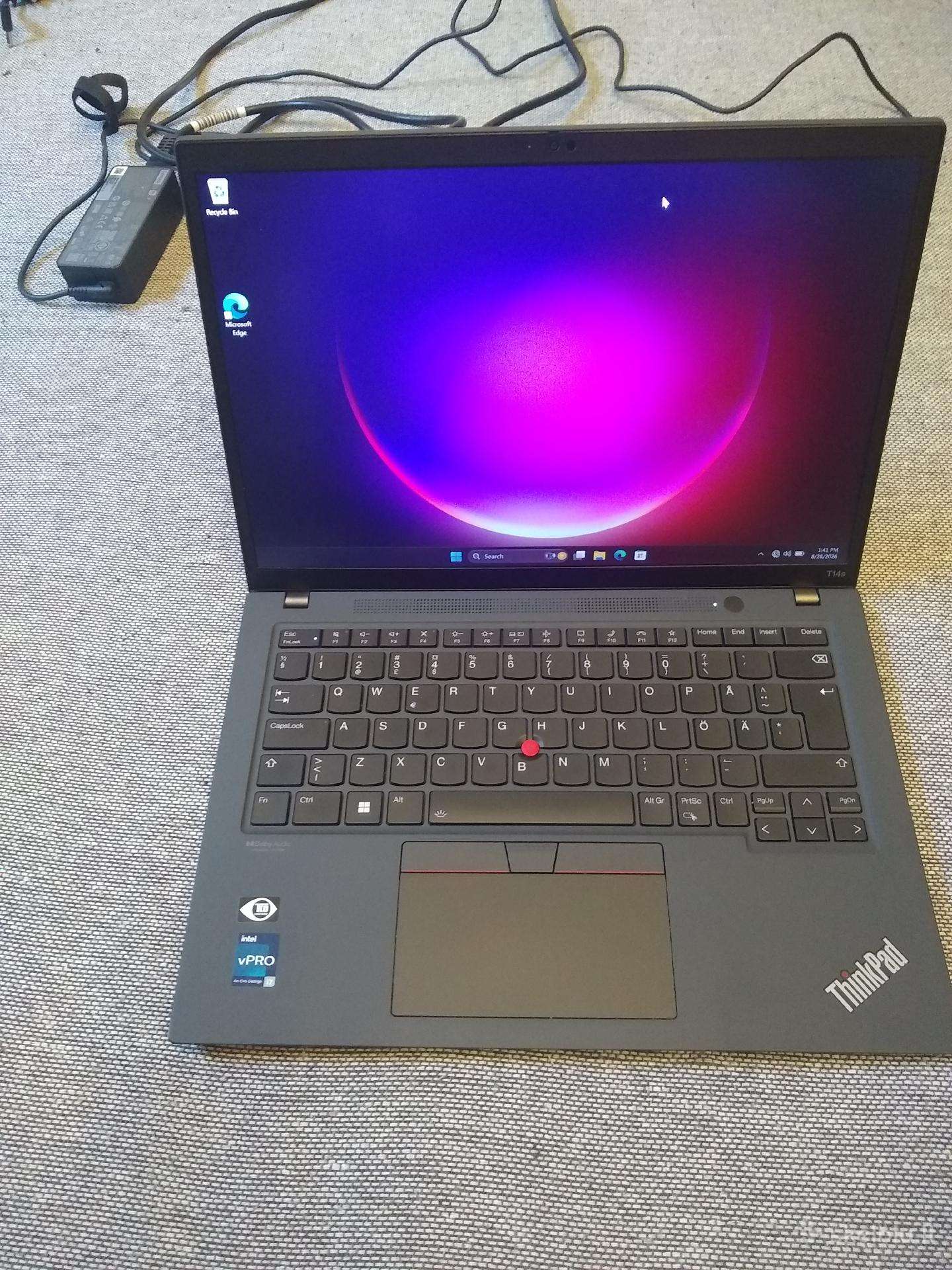 T14s i7-1265/32gb ddr5/500gb