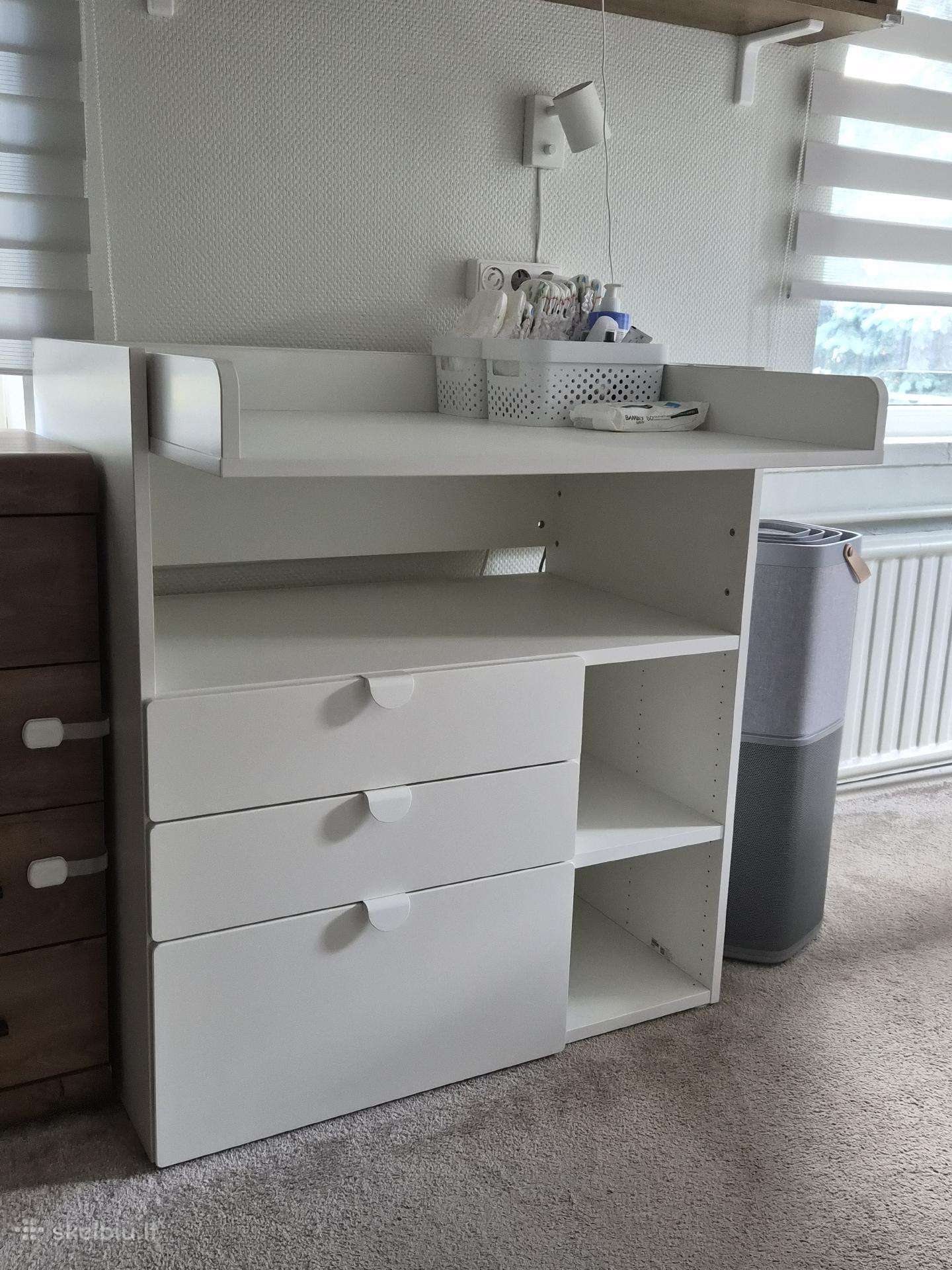 Ikea vystymo stalas komoda