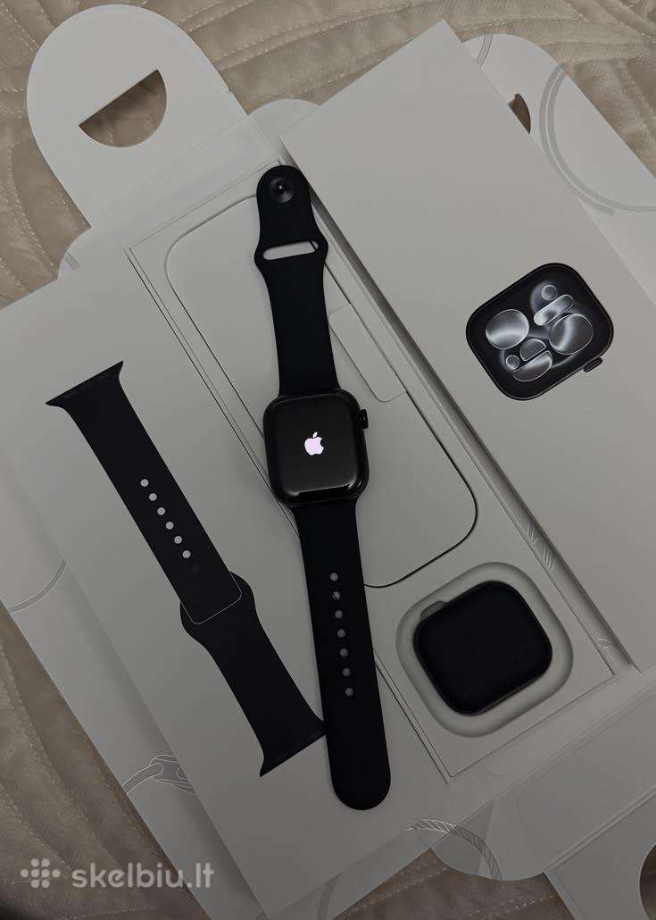 11 apple watches