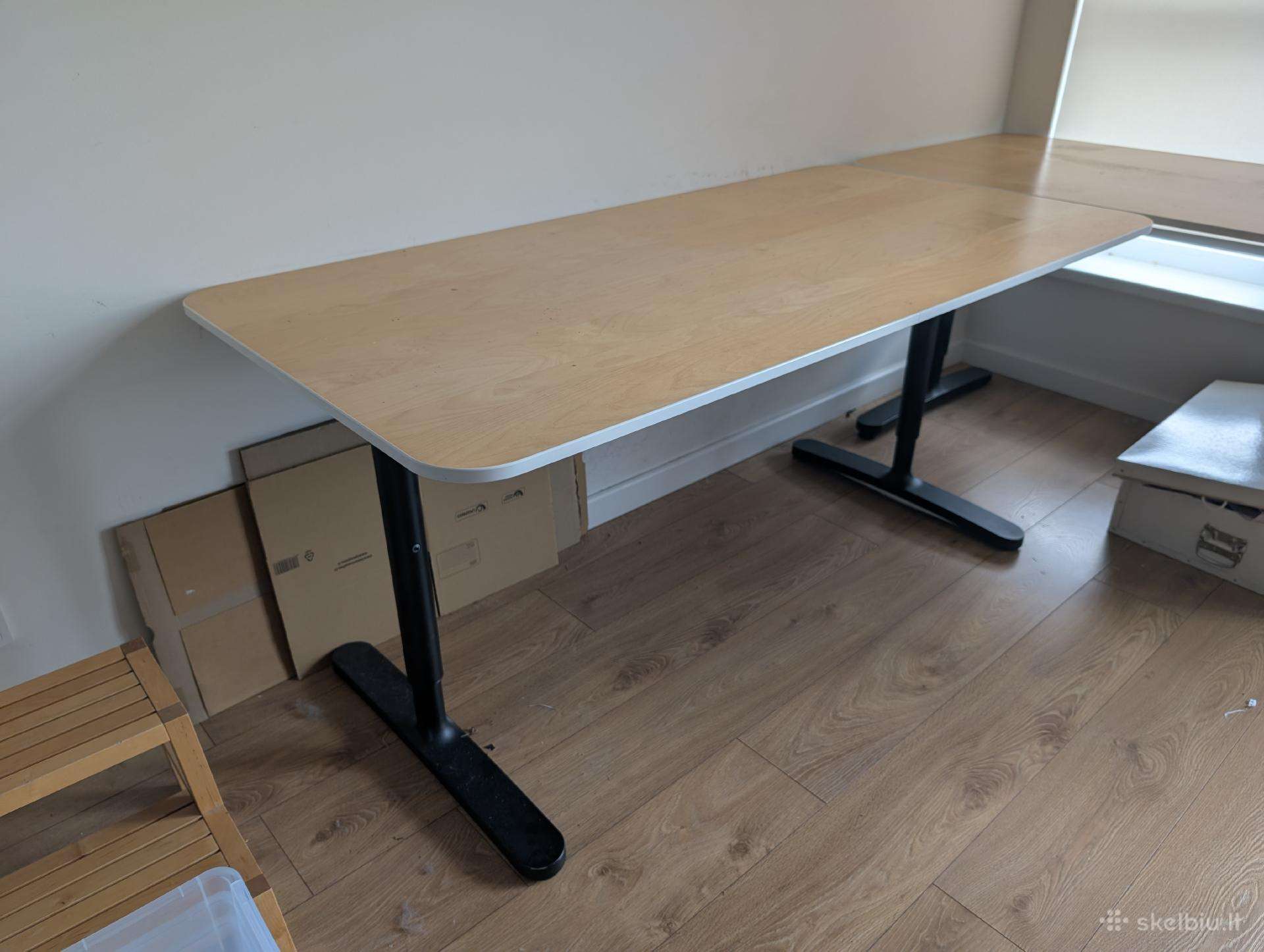 Darbo, rašomasis stalas Ikea Bekant