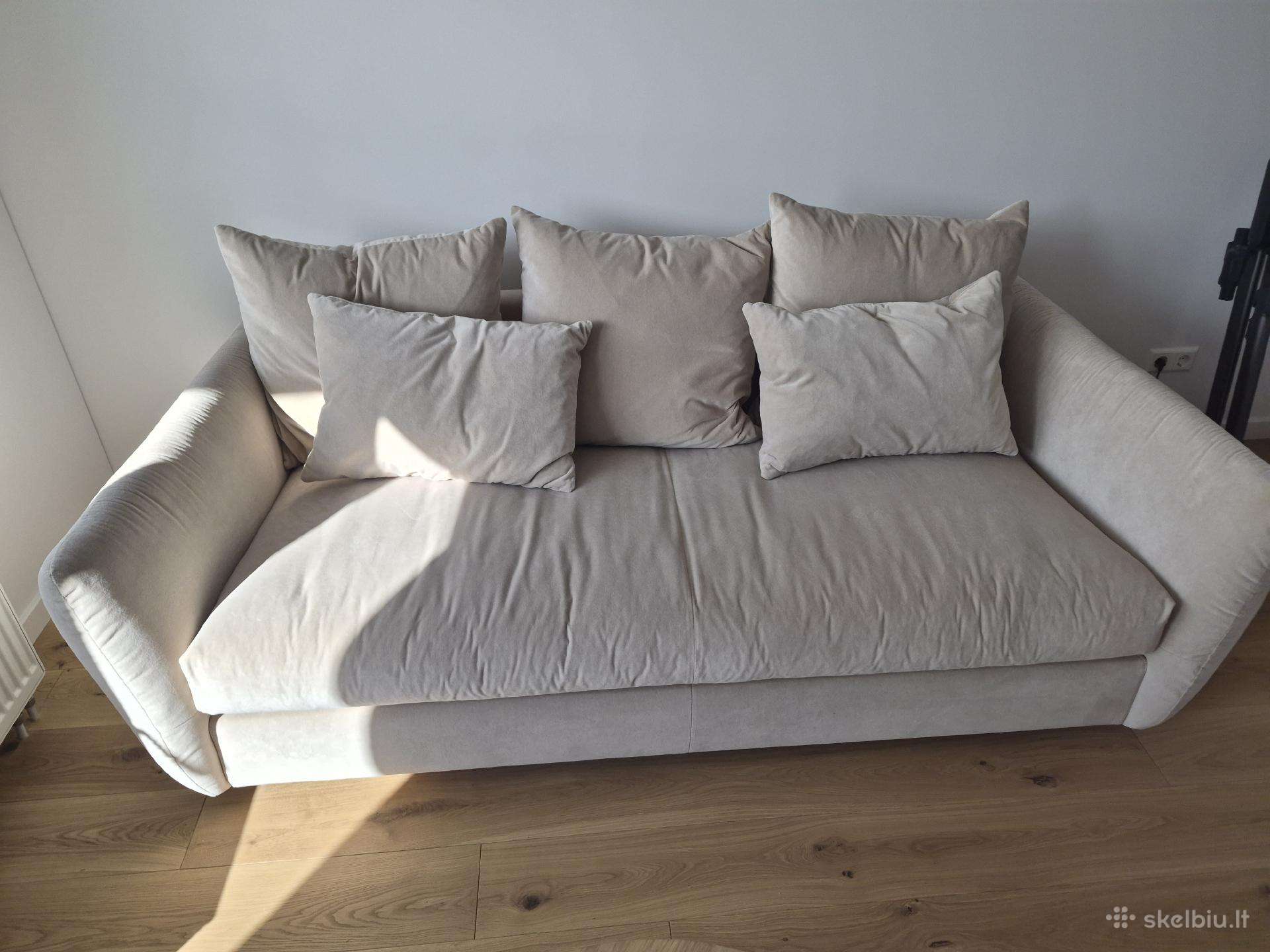 Parduodu nauja sofa