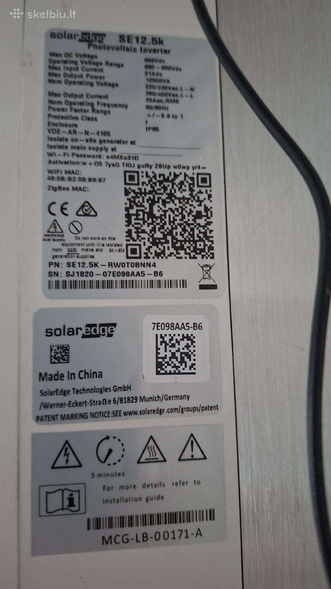 Saulės elektrinės inverteris.