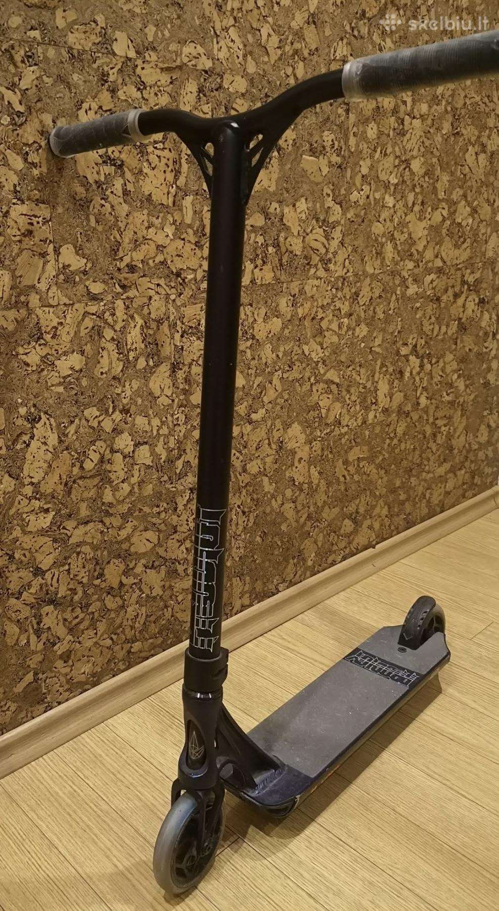 Blunt Prodigy S9 triukinis paspirtukas