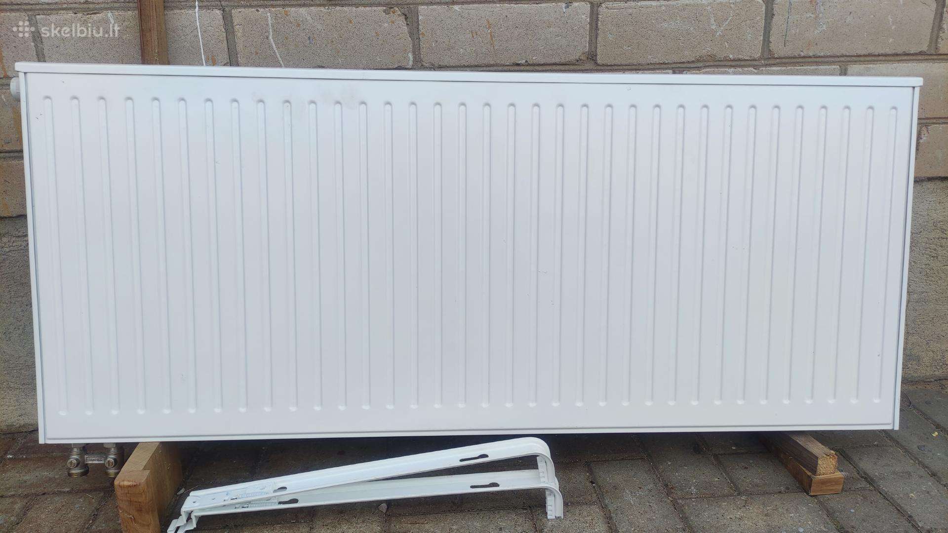 Radiatorius 120x50x7. Apatinio pajungimo.