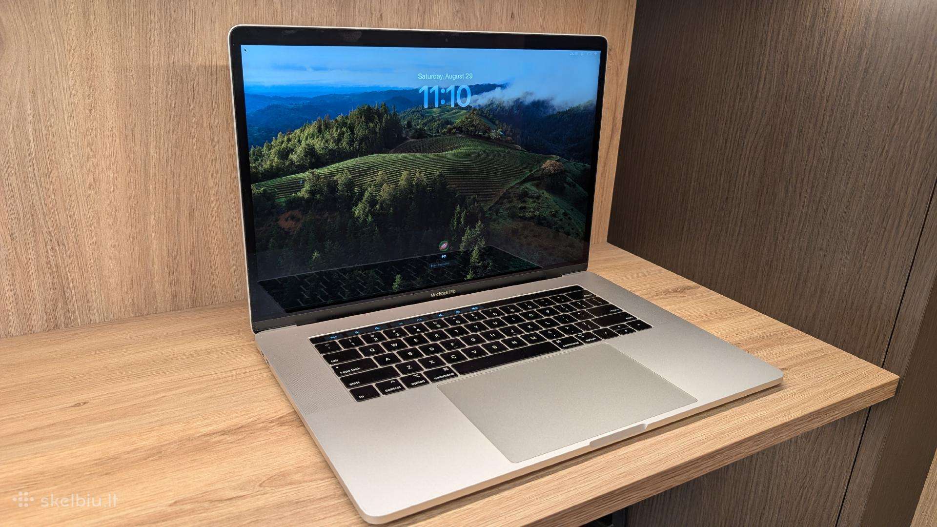 Tvarkingas MacBook Pro 15" 2018 16gb RAM, 256 GB