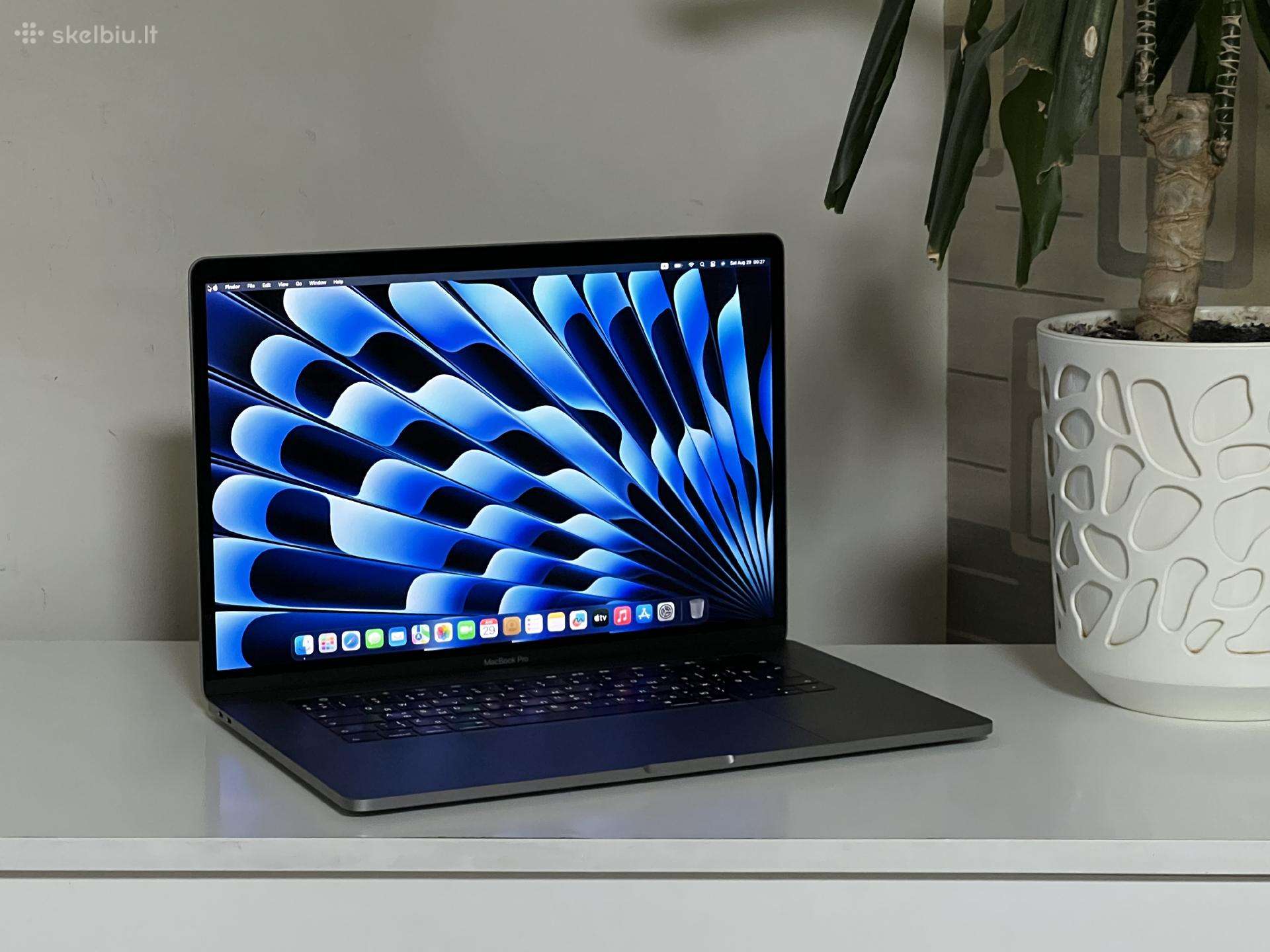 Parduodamas MacBook Pro su I9, Vega 20, 32gb/1tb.