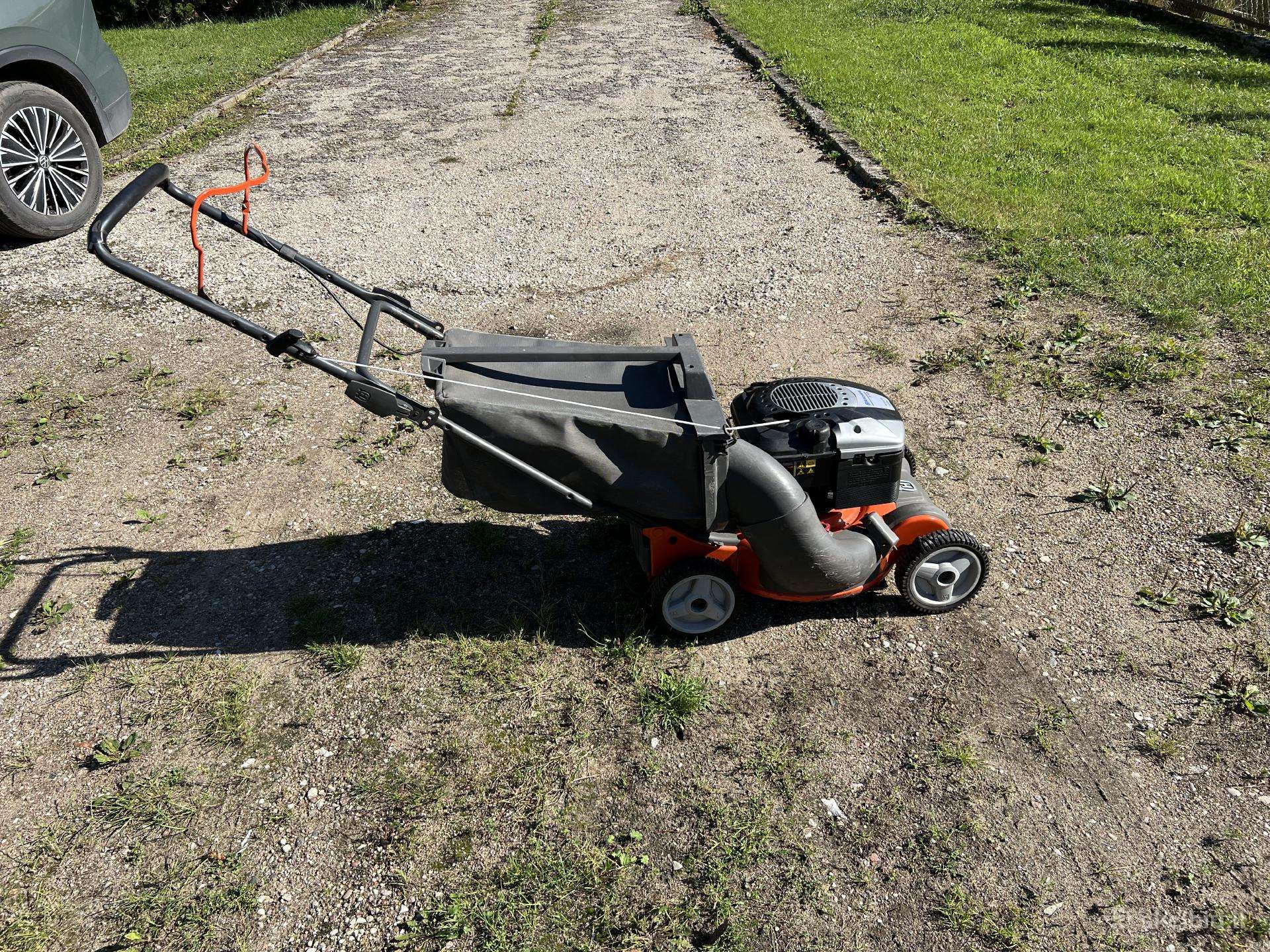 Žoliapjovė Husqvarna R145 mažai naudota
