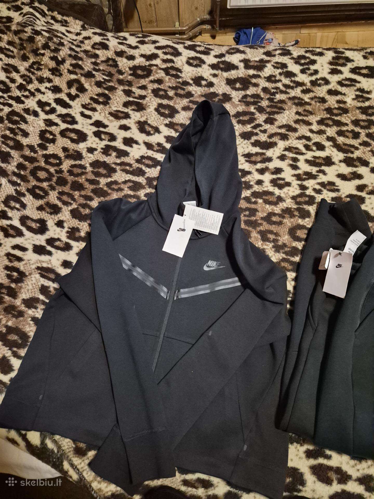 Nike tech fleece