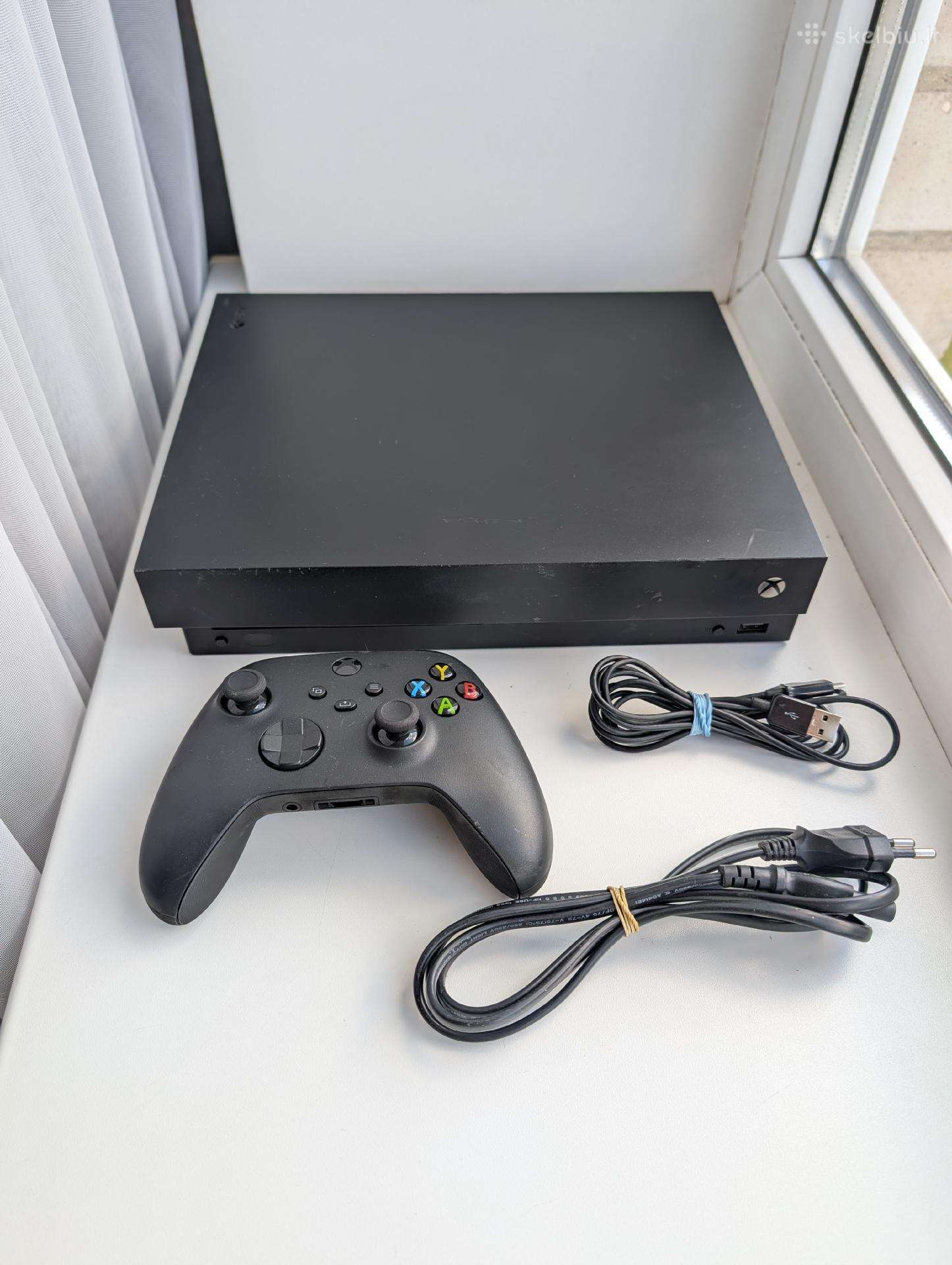 Xbox One X Konsolė Priedai