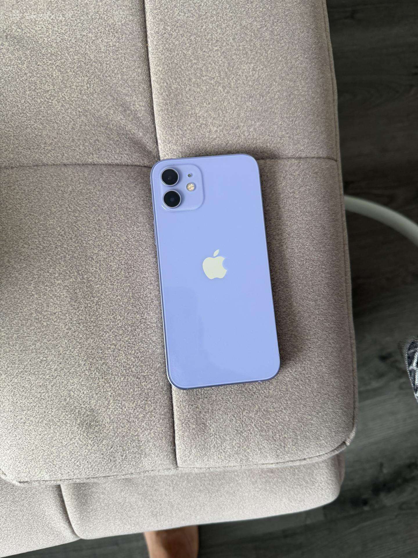 iPhone 12