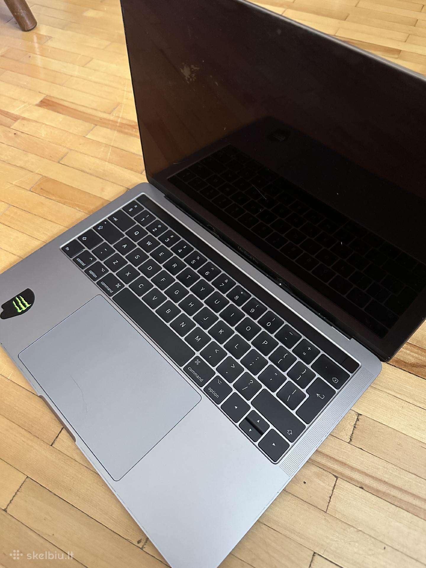 MacBook pro 13 2017 touchbar