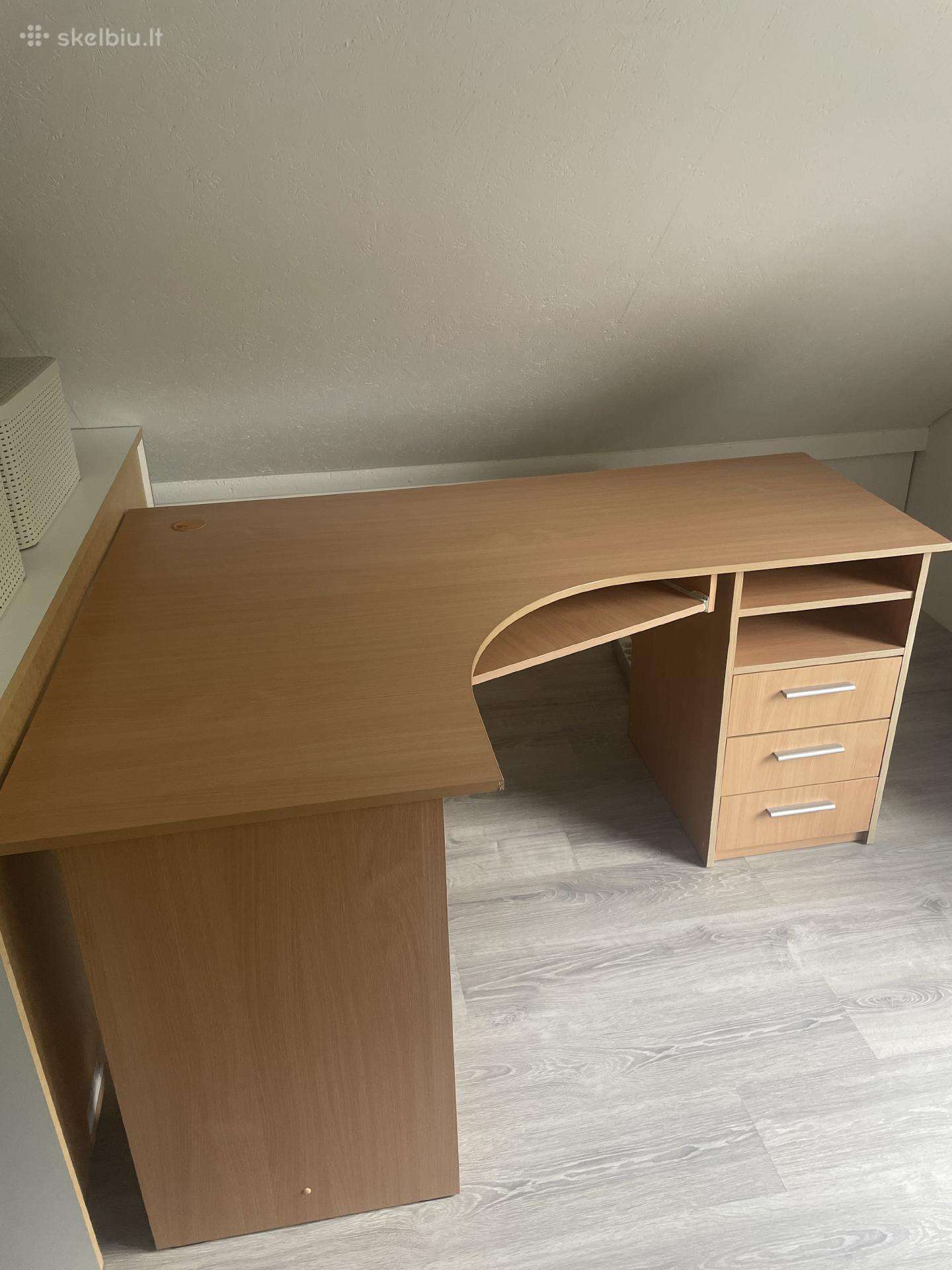 Rašomasis stalas