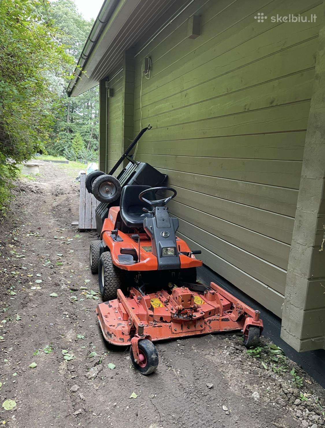 Kubota F1900 4x4 traktoriukas žoliapjovė