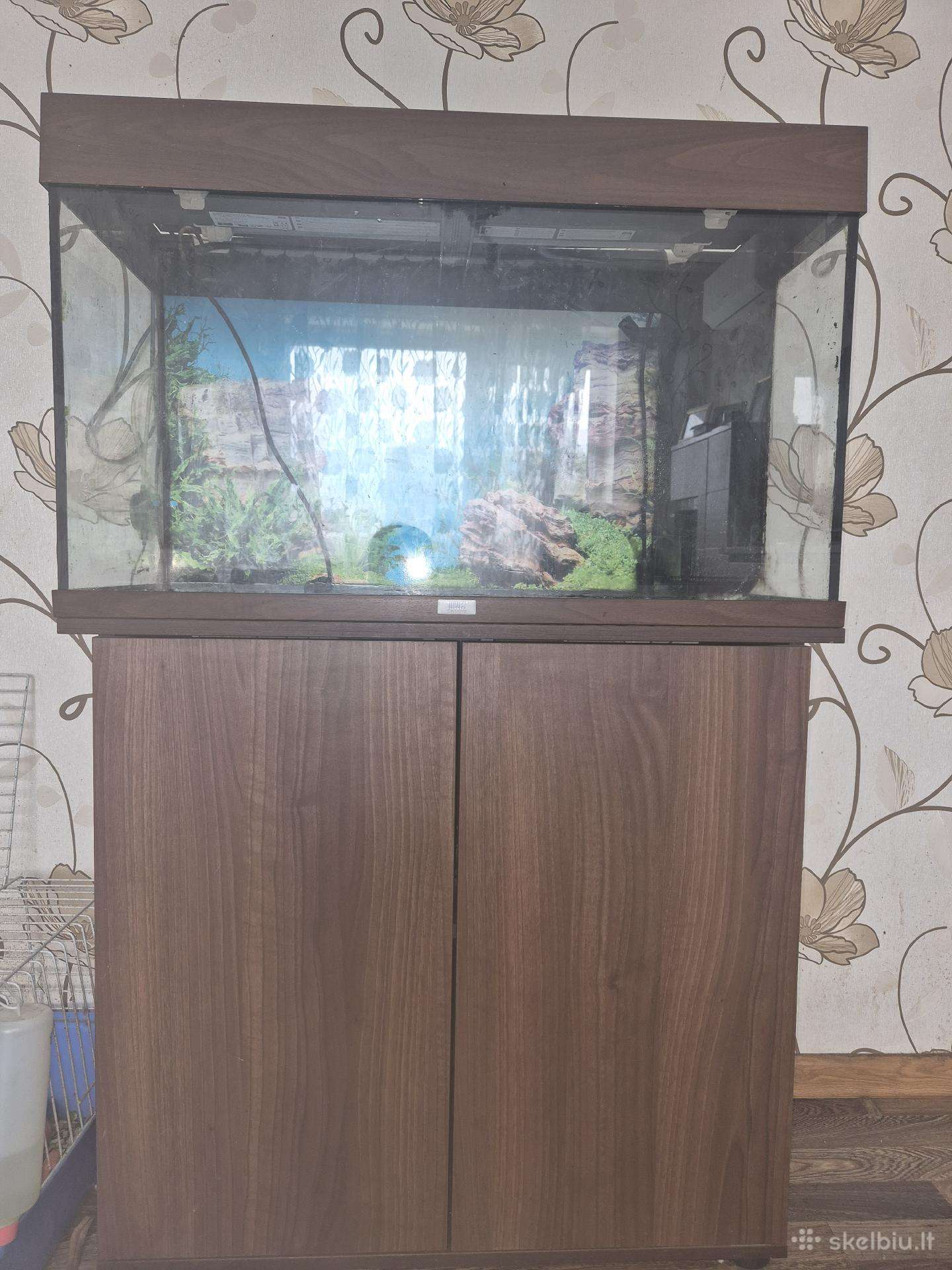 Parduodu akvariumą 125l. Juwel rio