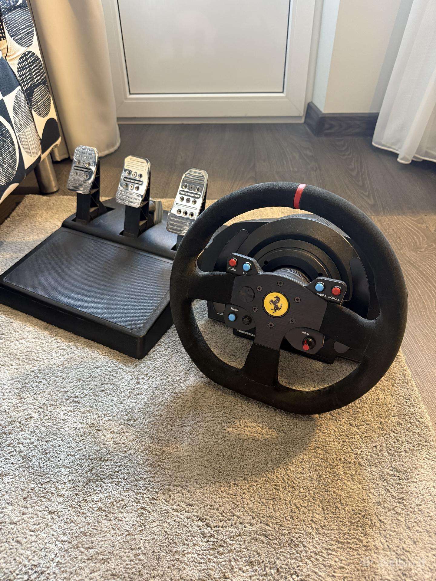 Thrustmaster t300 Ferrari edition