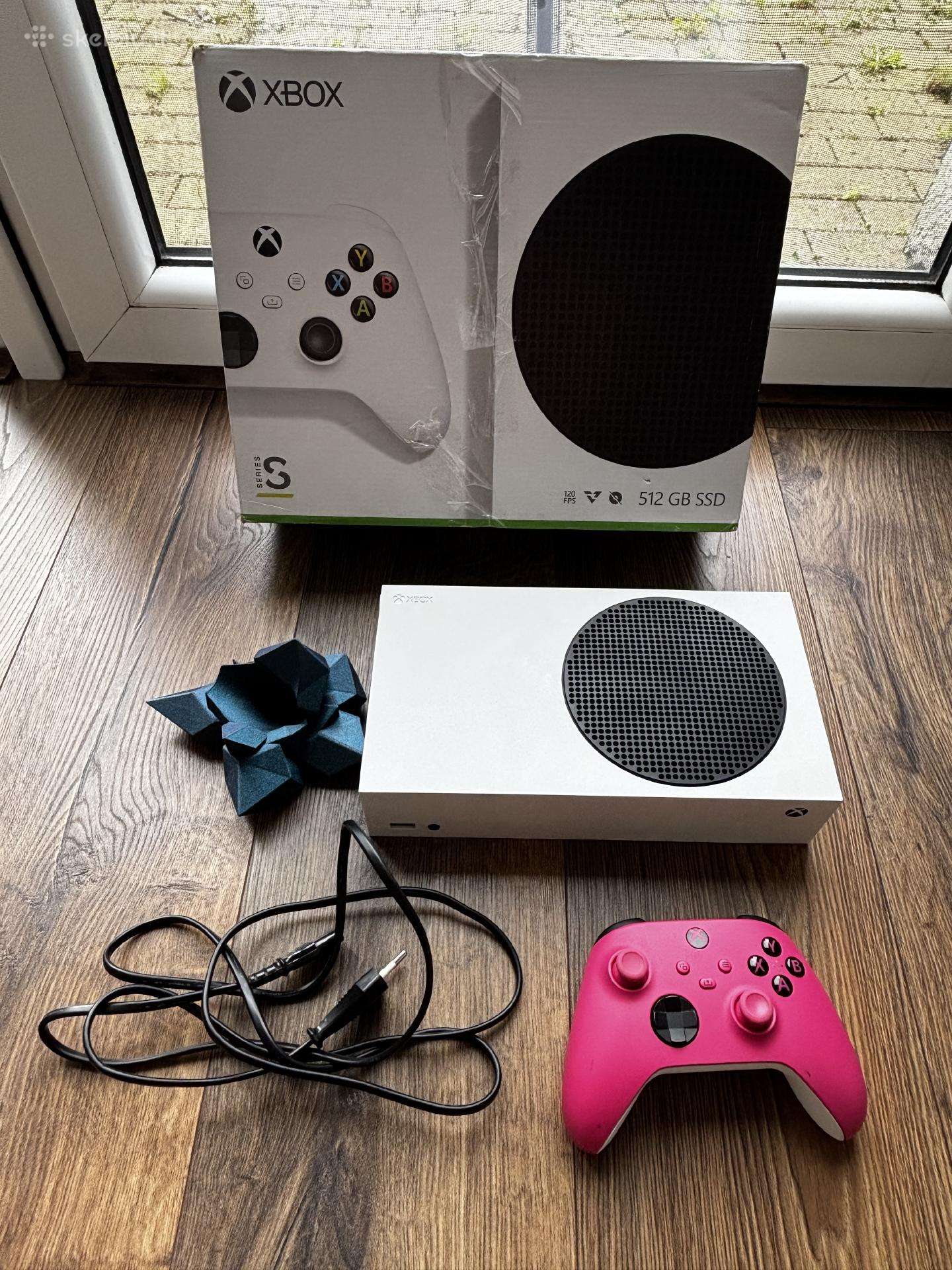 Xbox Series S su priedais