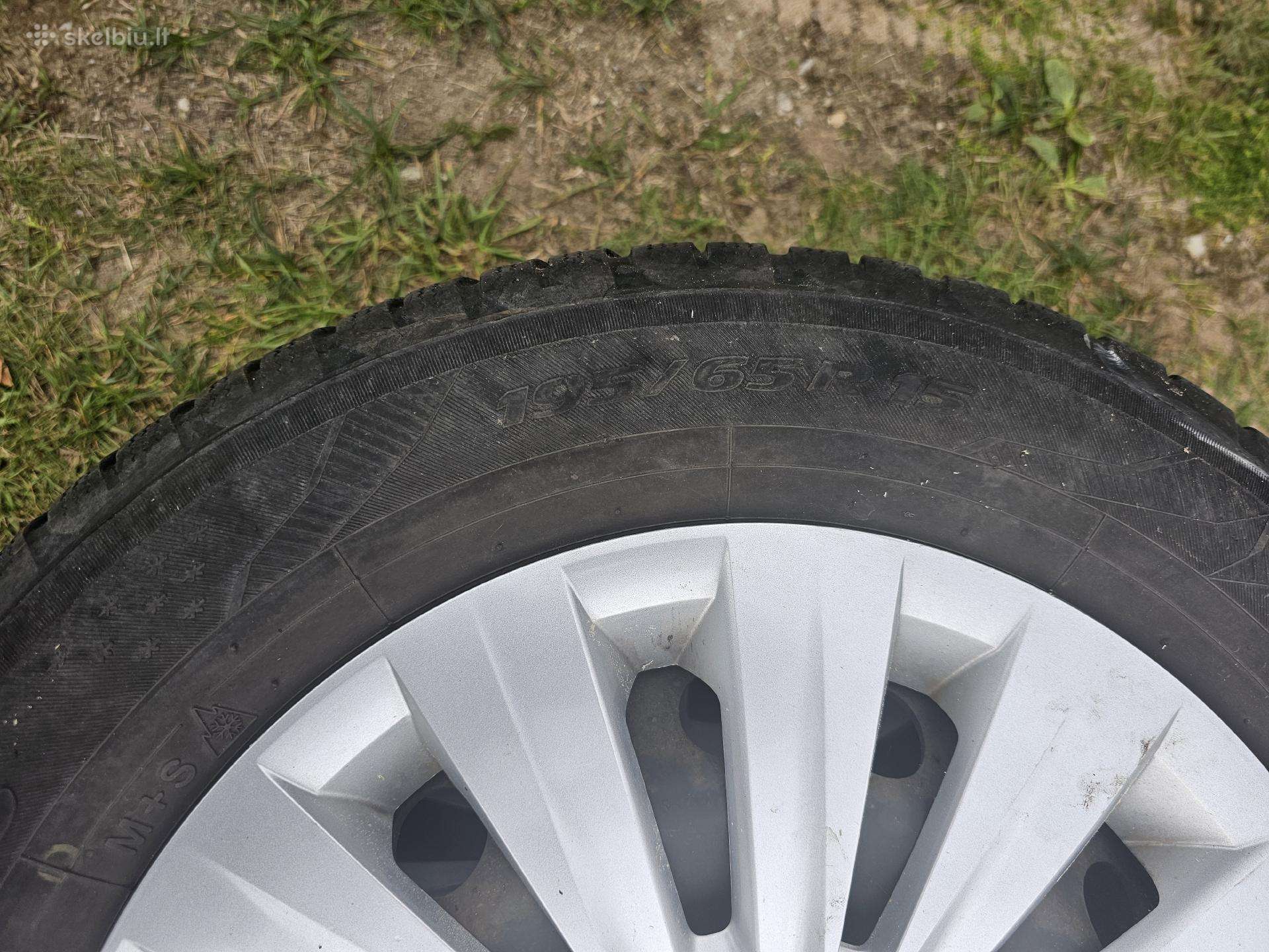Volkswagen golf ratlankiai su padangomis
