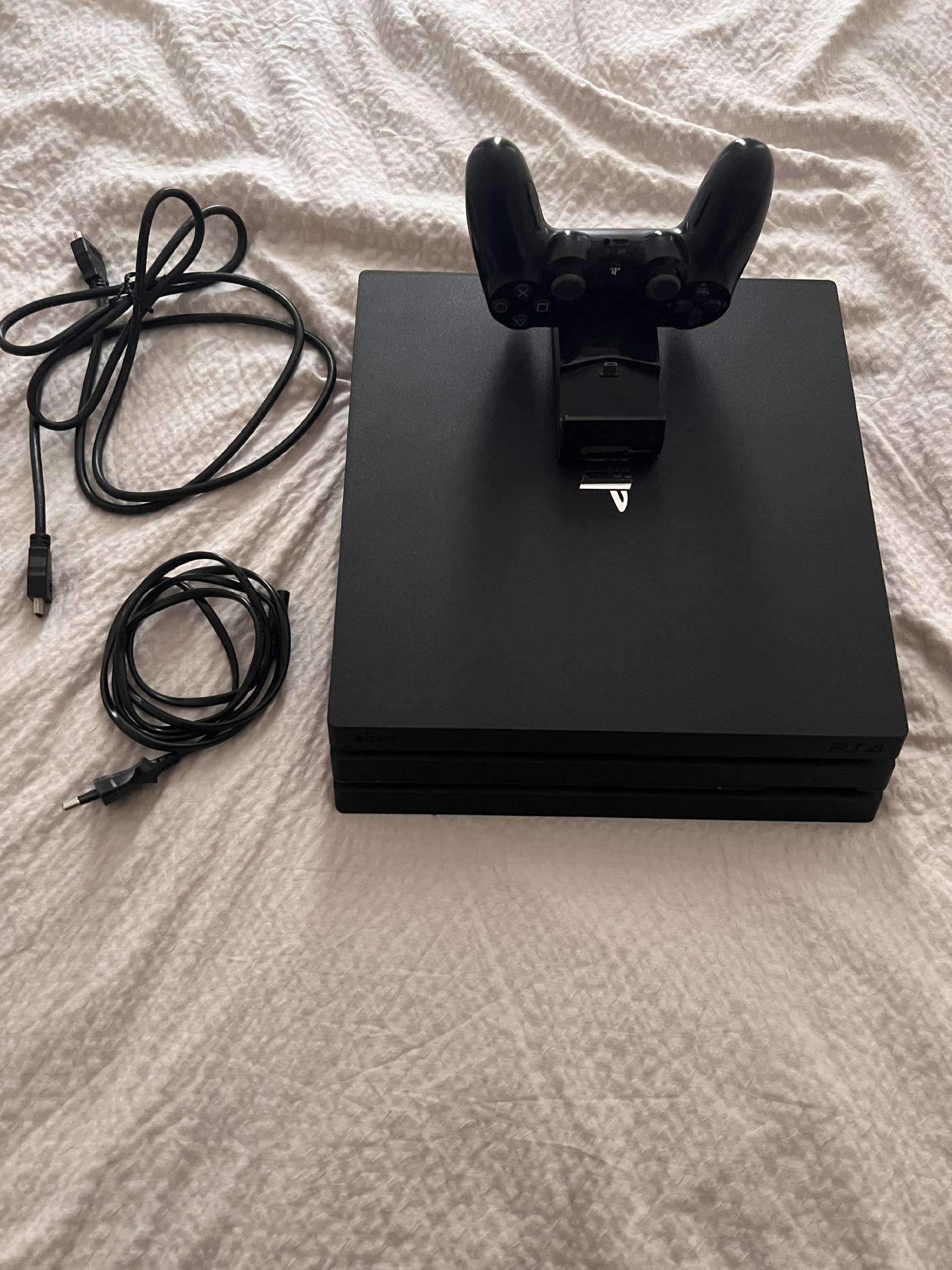 Parduodu ps4 Pro