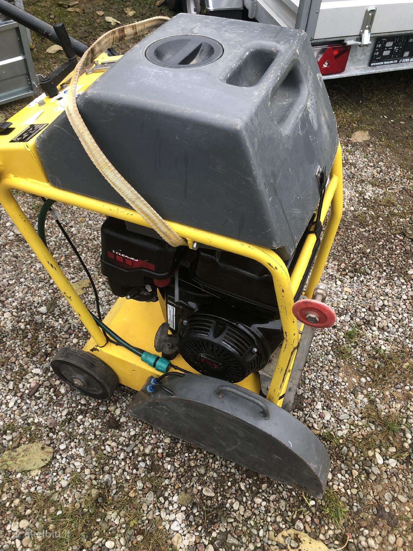 Wacker neuson pjaustyklė-vežimėlis Bfs1345