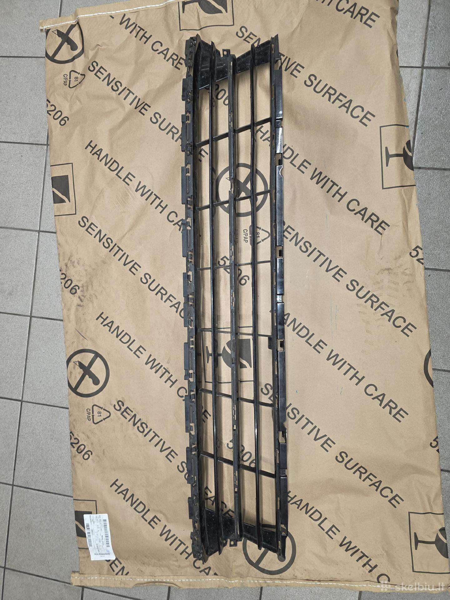 VW Passat B8 Rline Grotelės 3g0853677k
