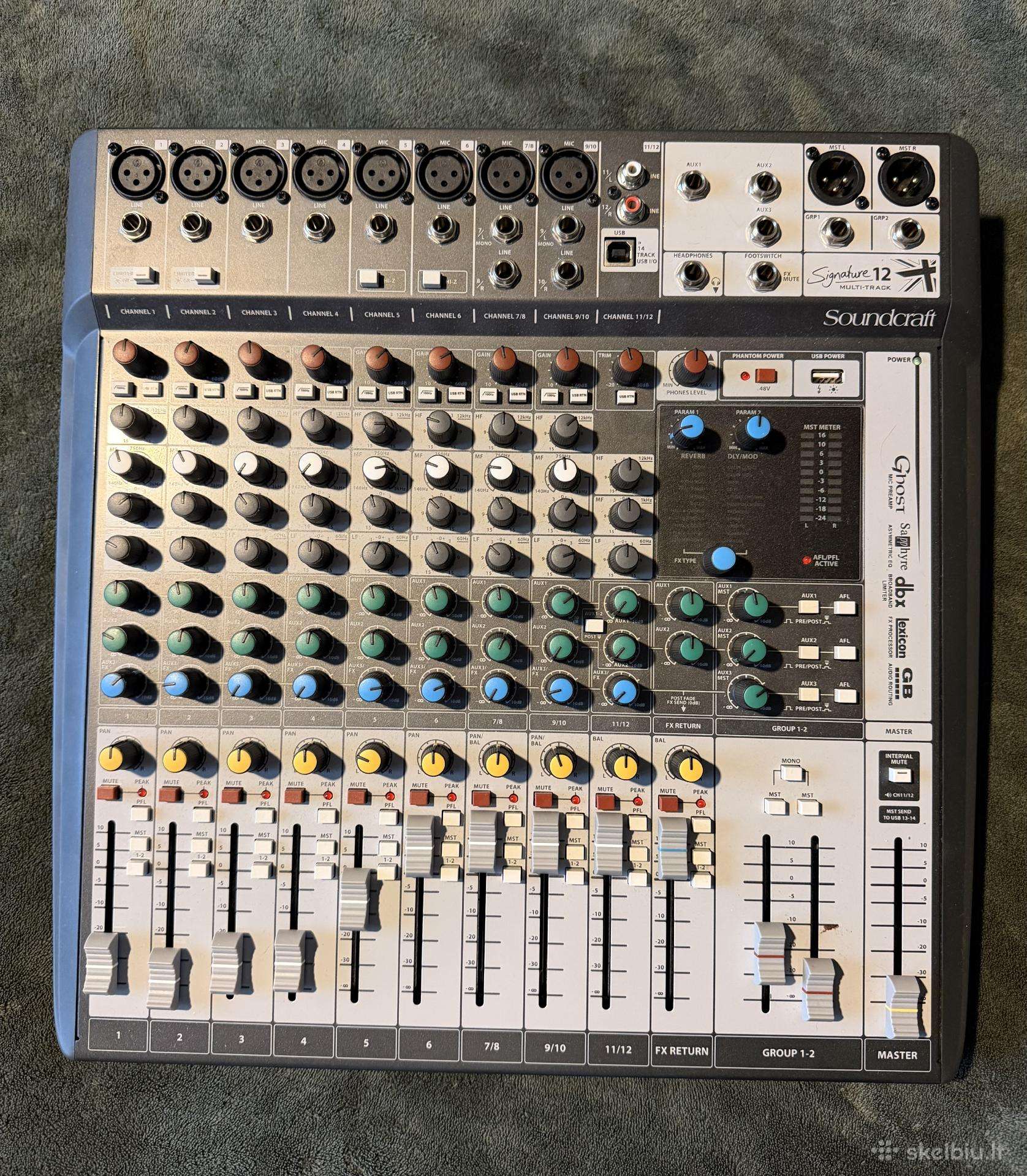 Soundcraft Signature12mt (su garso plokšte)