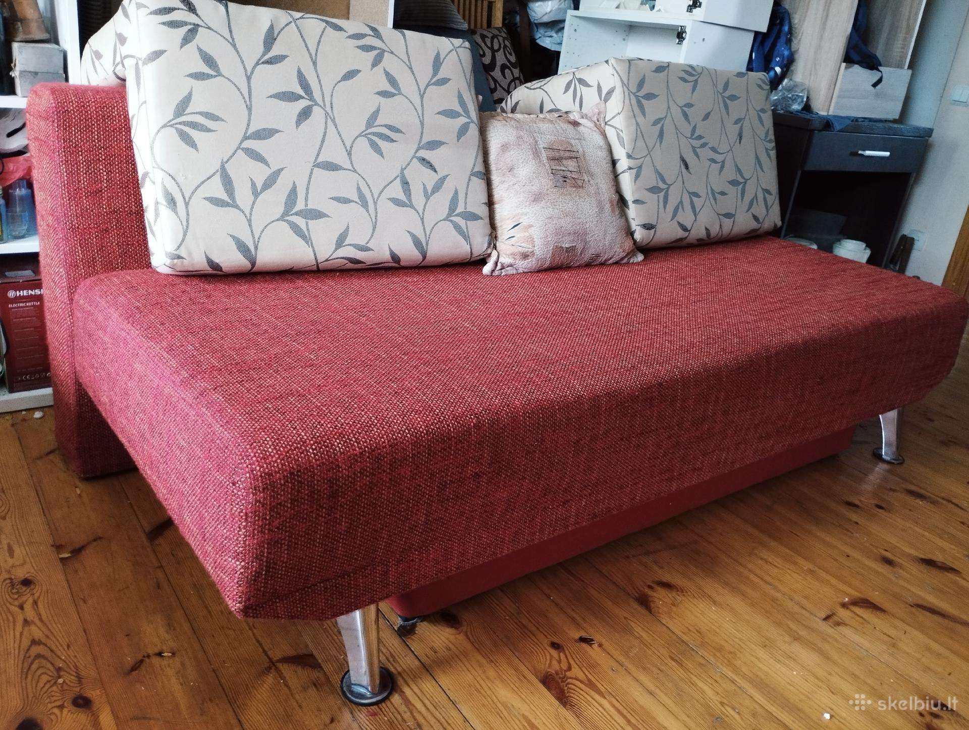 Sofa lova su atvezimu