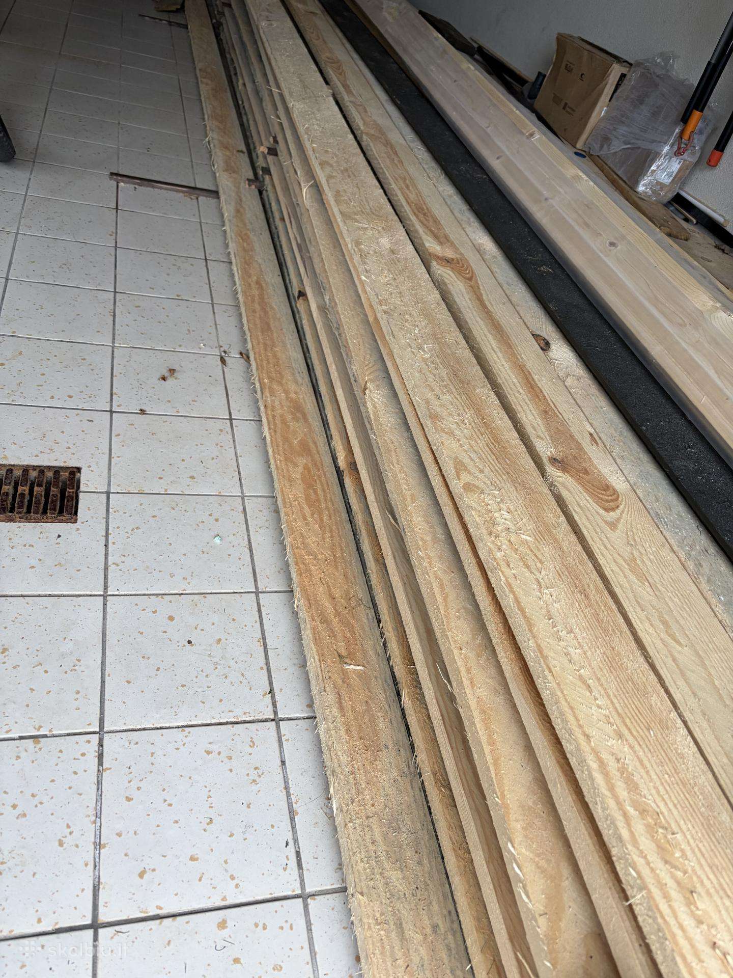 Mediena lentos 25*100*600