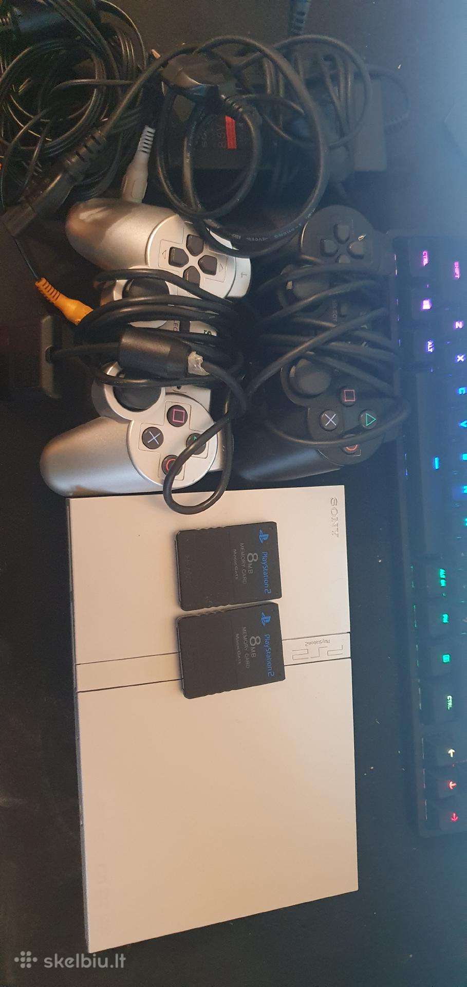 Parduodama Playstation 2 Slim (Ps2 Slim)