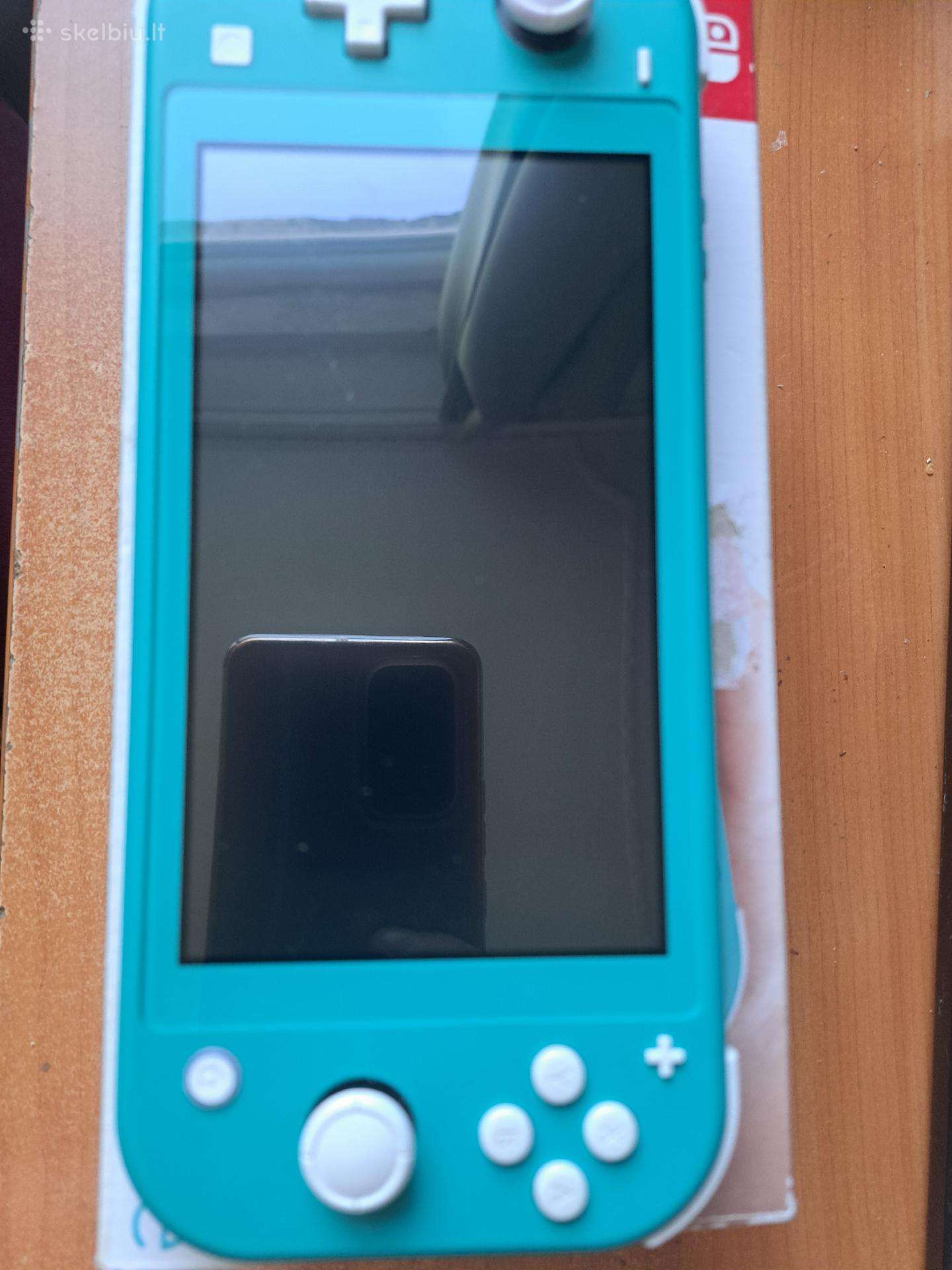 Parduodu Nintendo switch lite