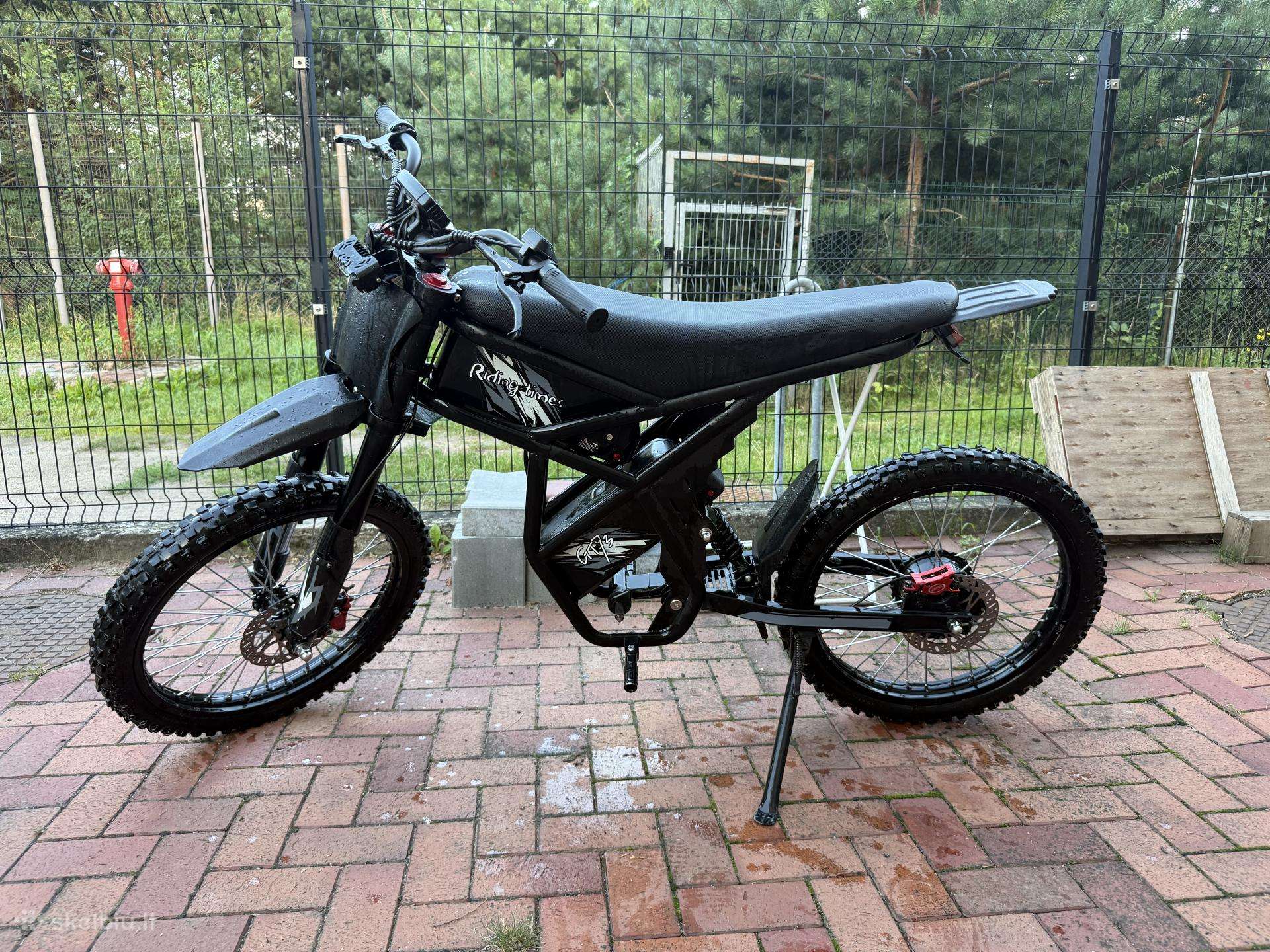Gt73 elektrinis motociklas