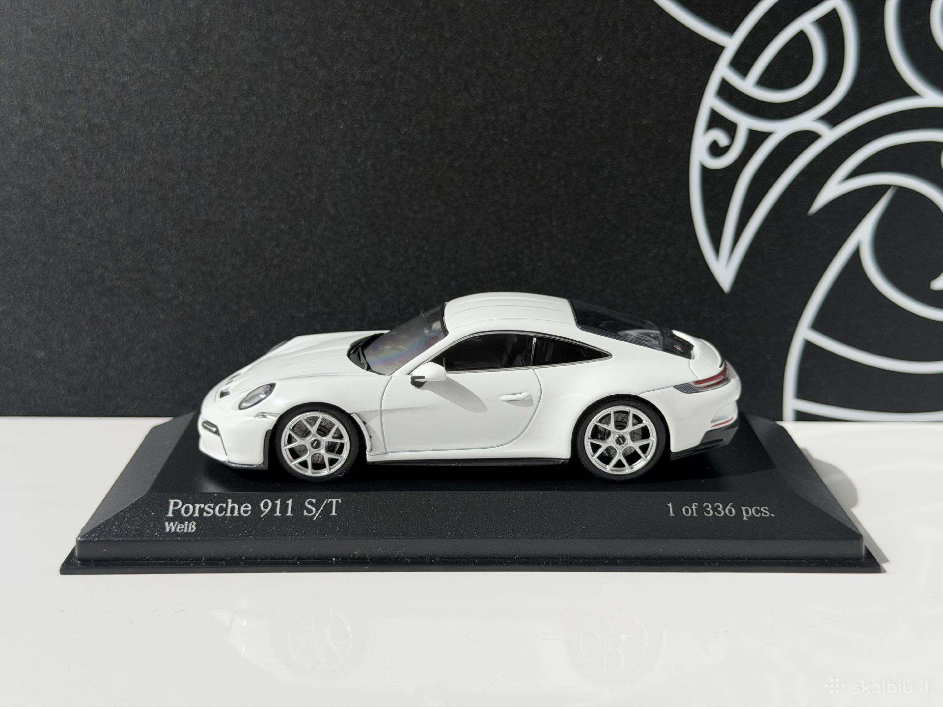 Porsche 911 S/t (992) 1:43