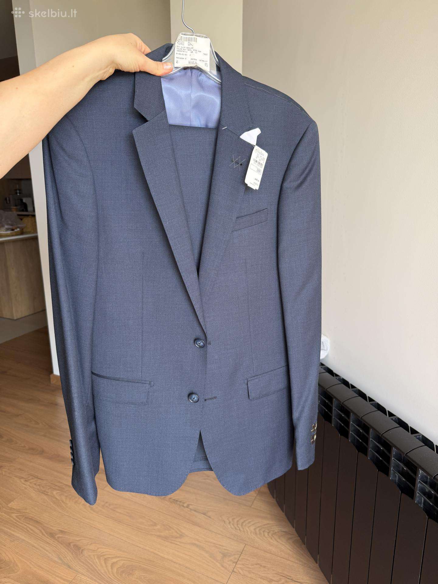 Naujas prabangus „Neiman Marcus“ kostiumas