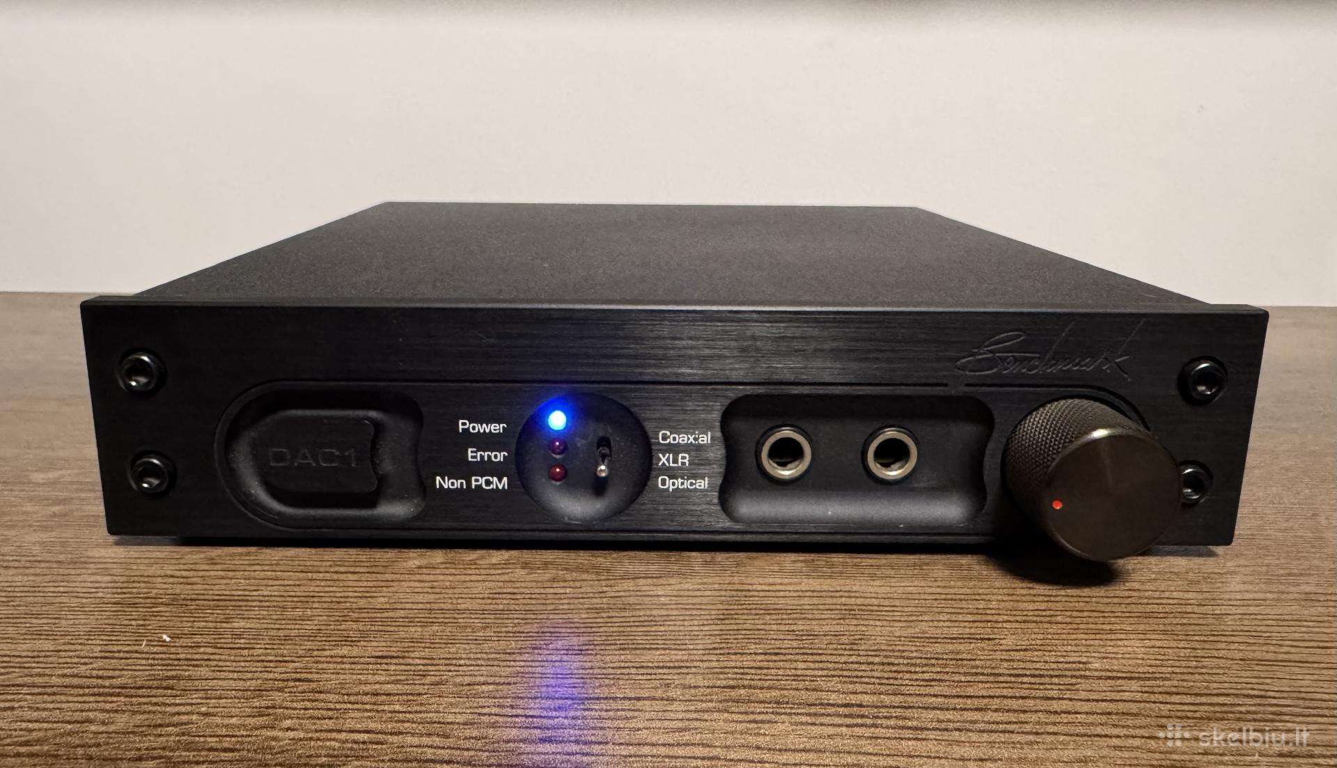 Benchmark Dac1