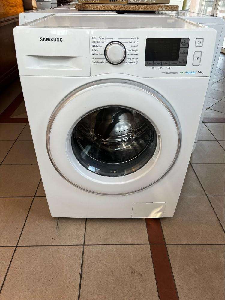 Samsung Wf70f5e5w4w dalimis