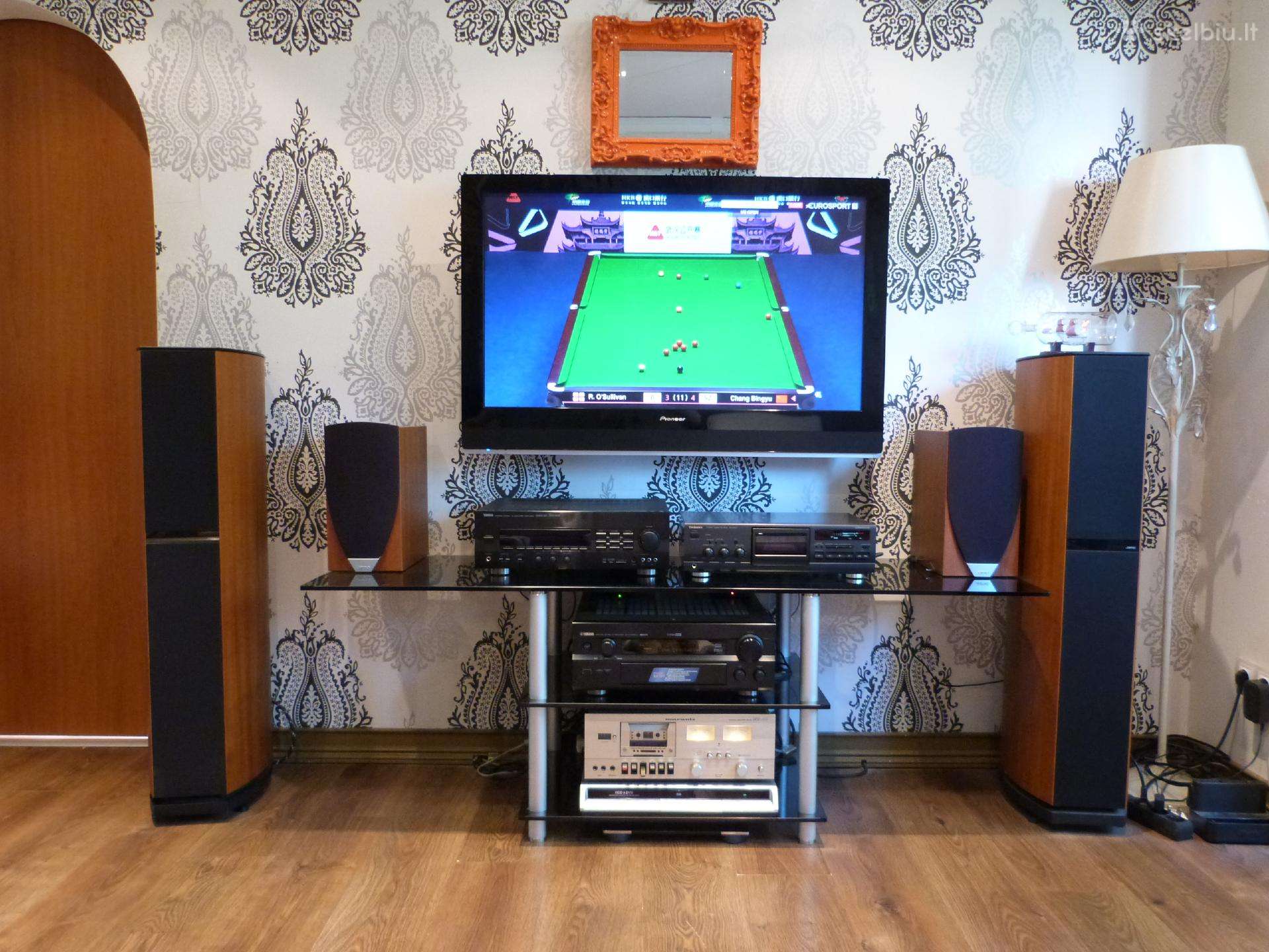 Hi-fi garso koloneles Jamo. Tannoy.