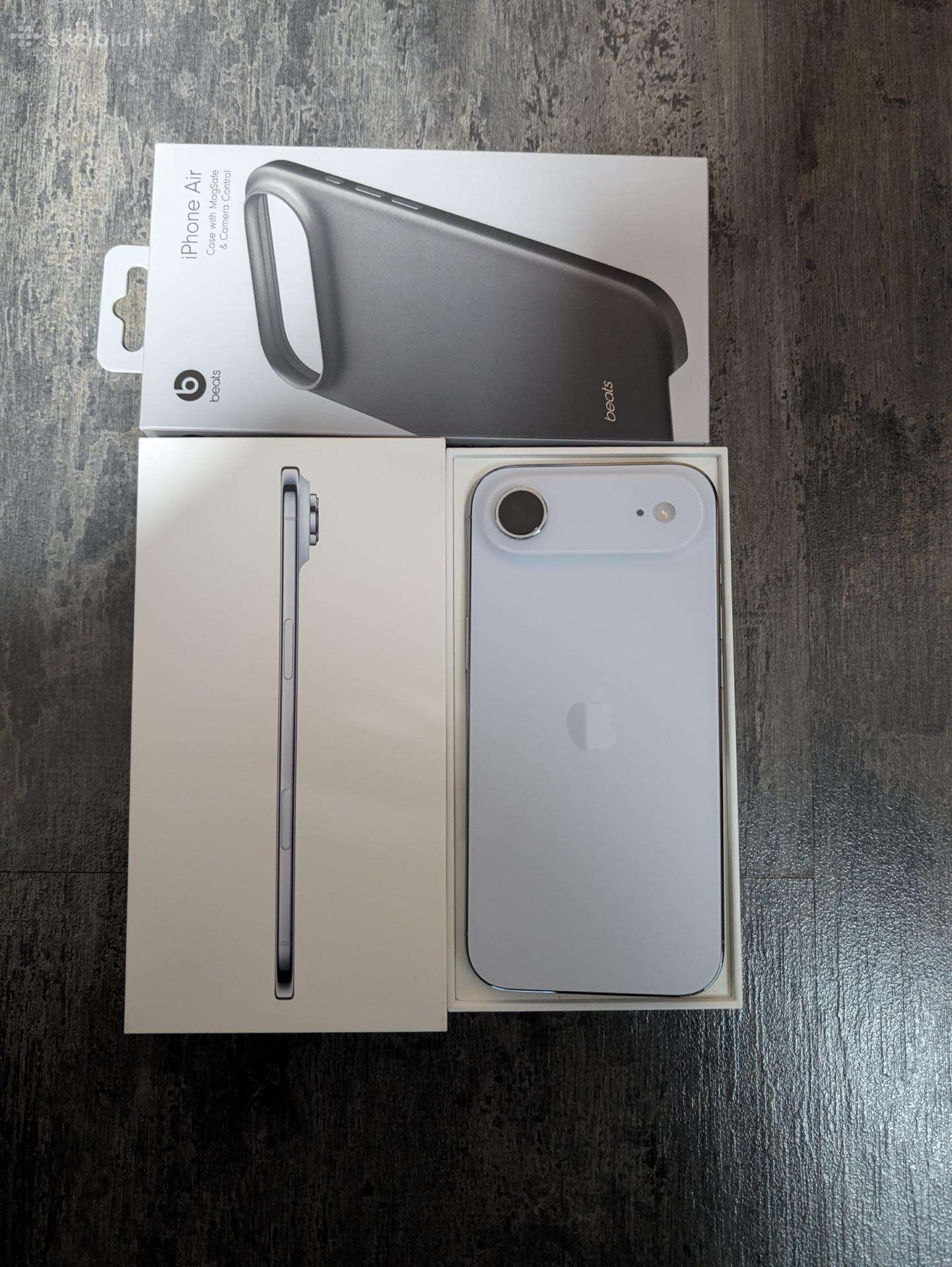 iPhone air 256gb sky blue