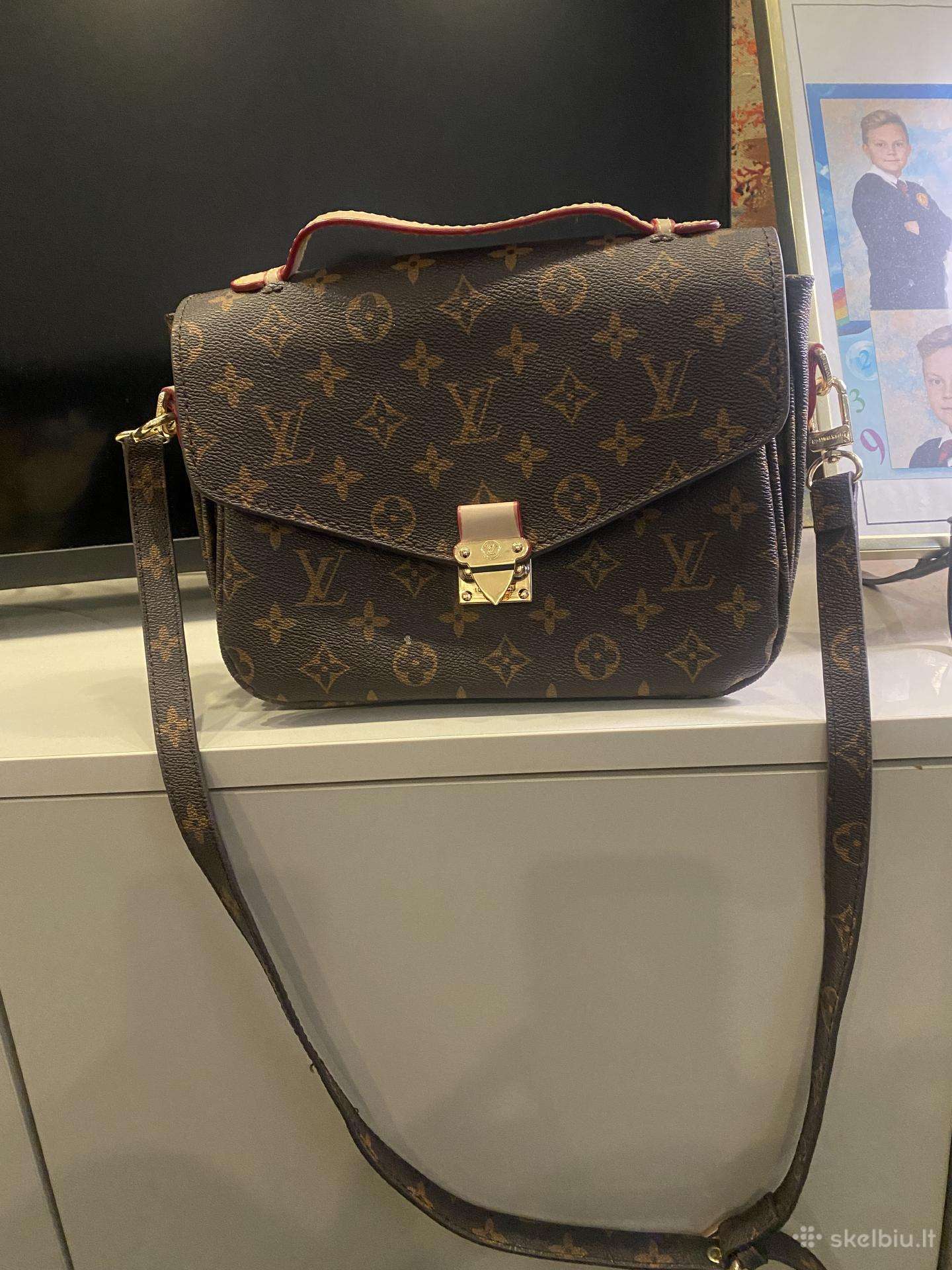 Louis Vuitton rankinukas