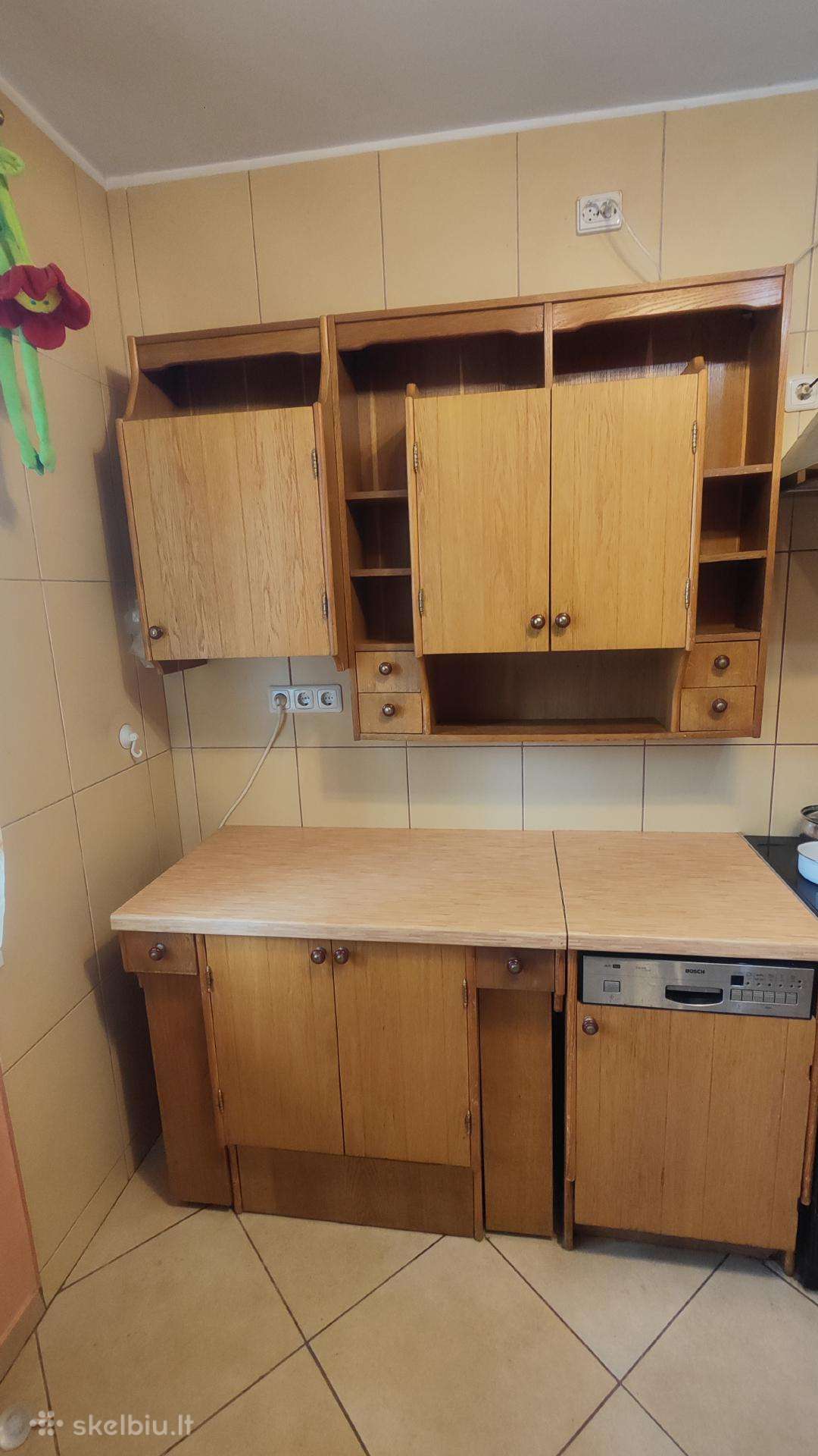 Dovanoju spintelės