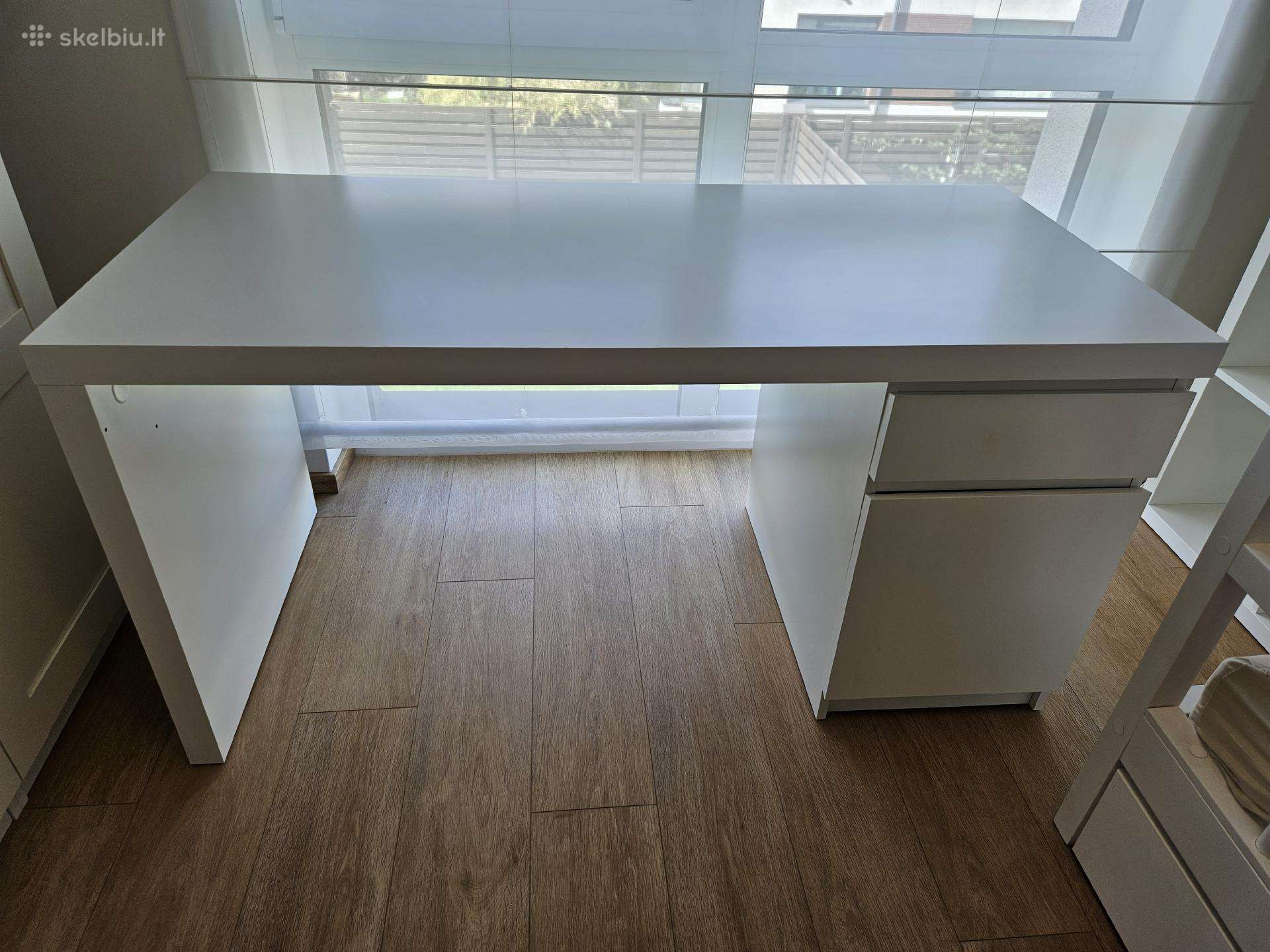 Ikea rašomasis stalas
