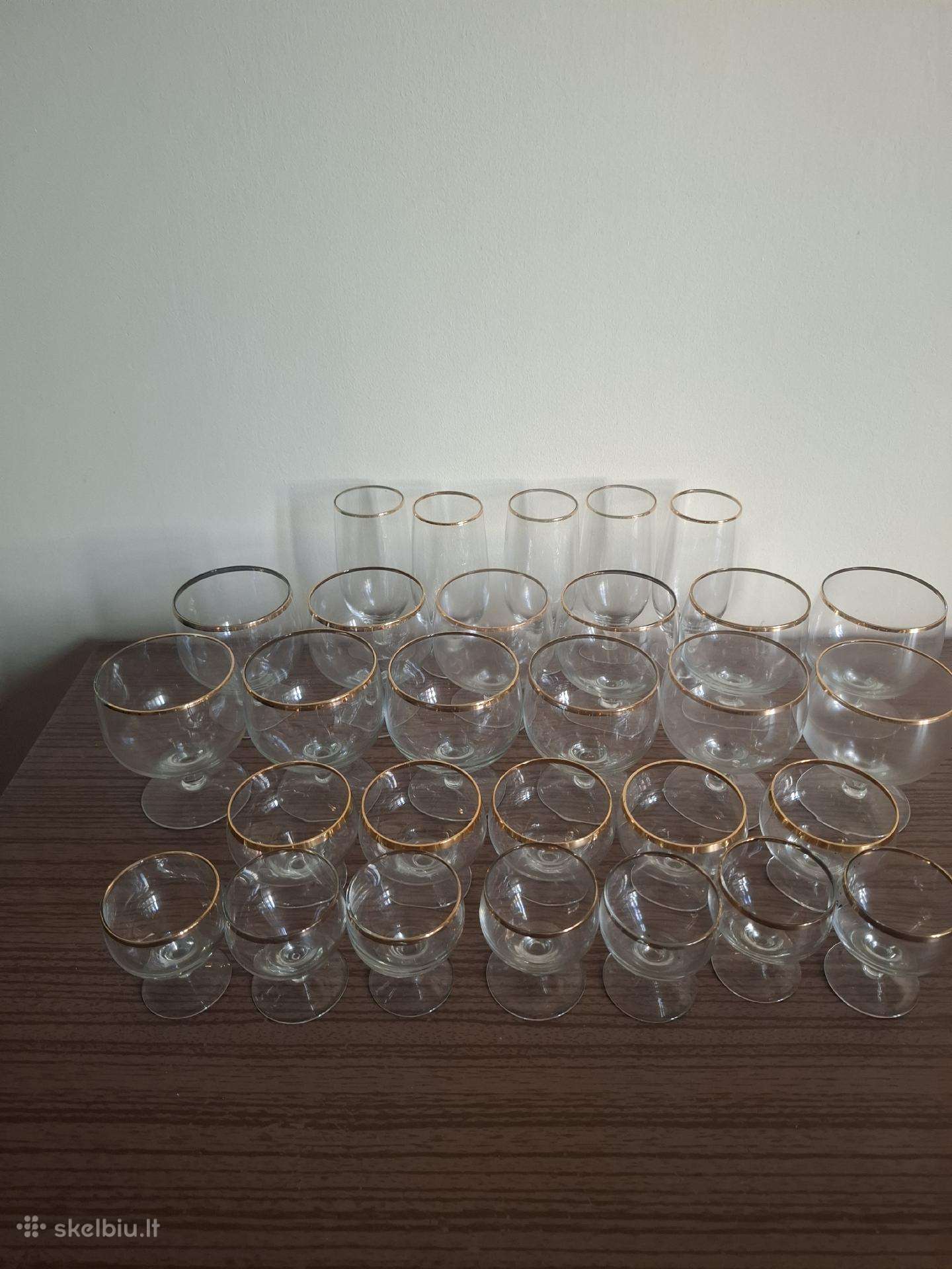Parduodamas vintažinės taurės