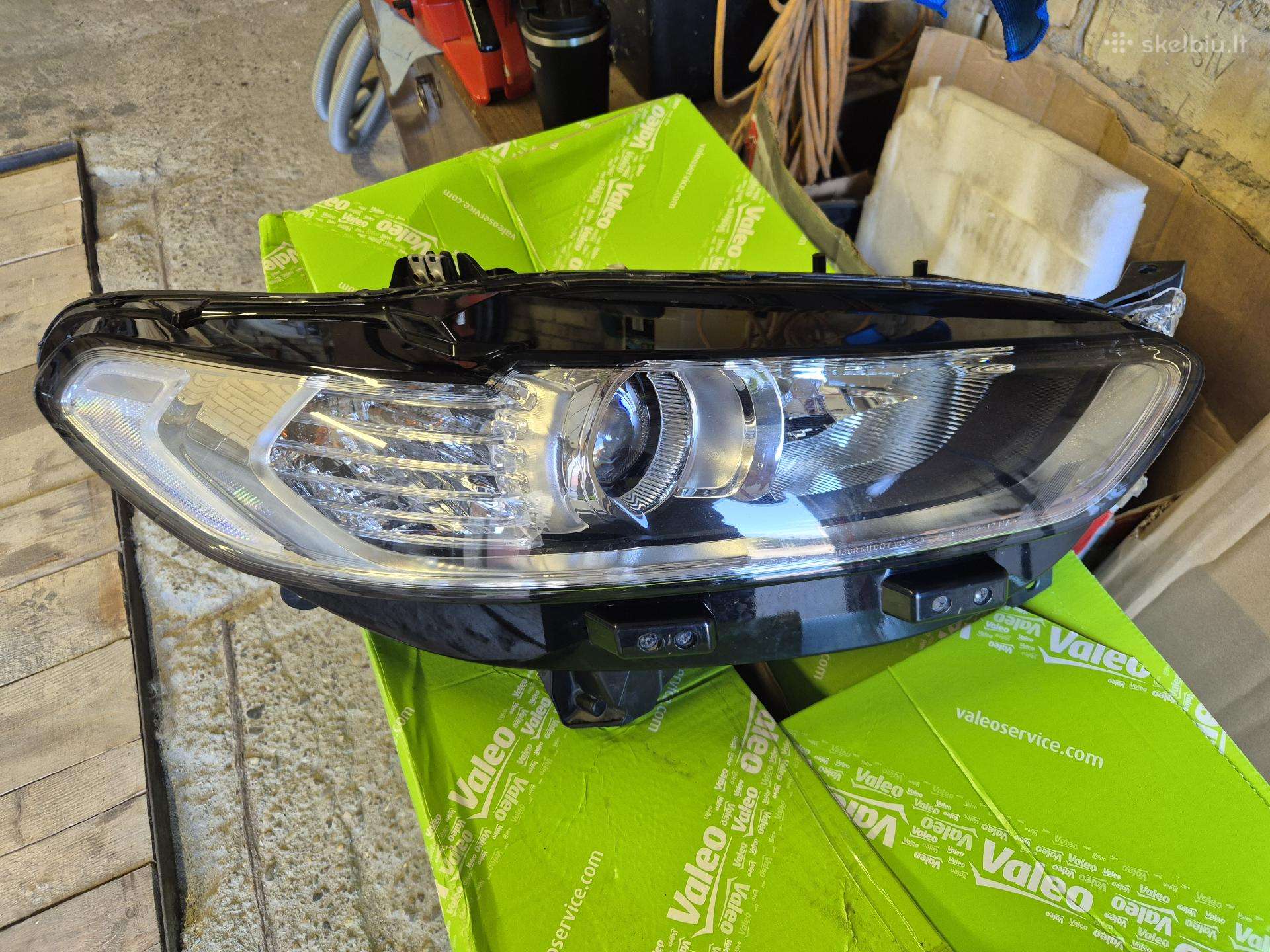 Ford Mondeo žibintai