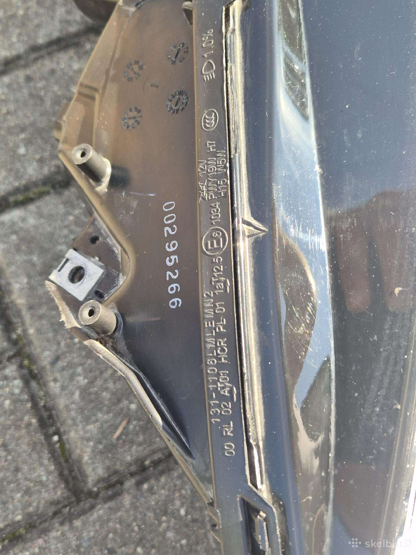 Ford Mondeo žibintai