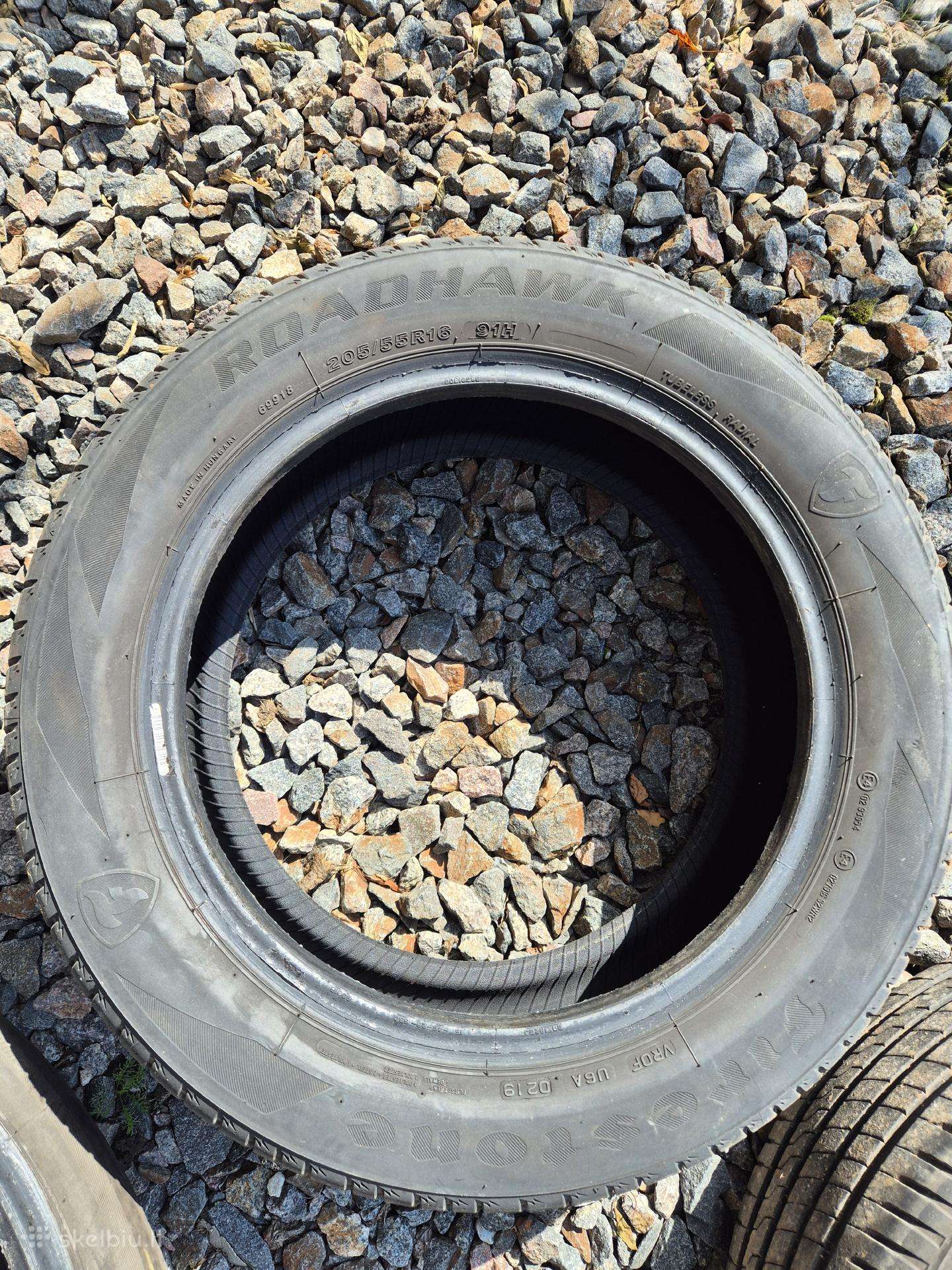 Padangos R16 Firestone.