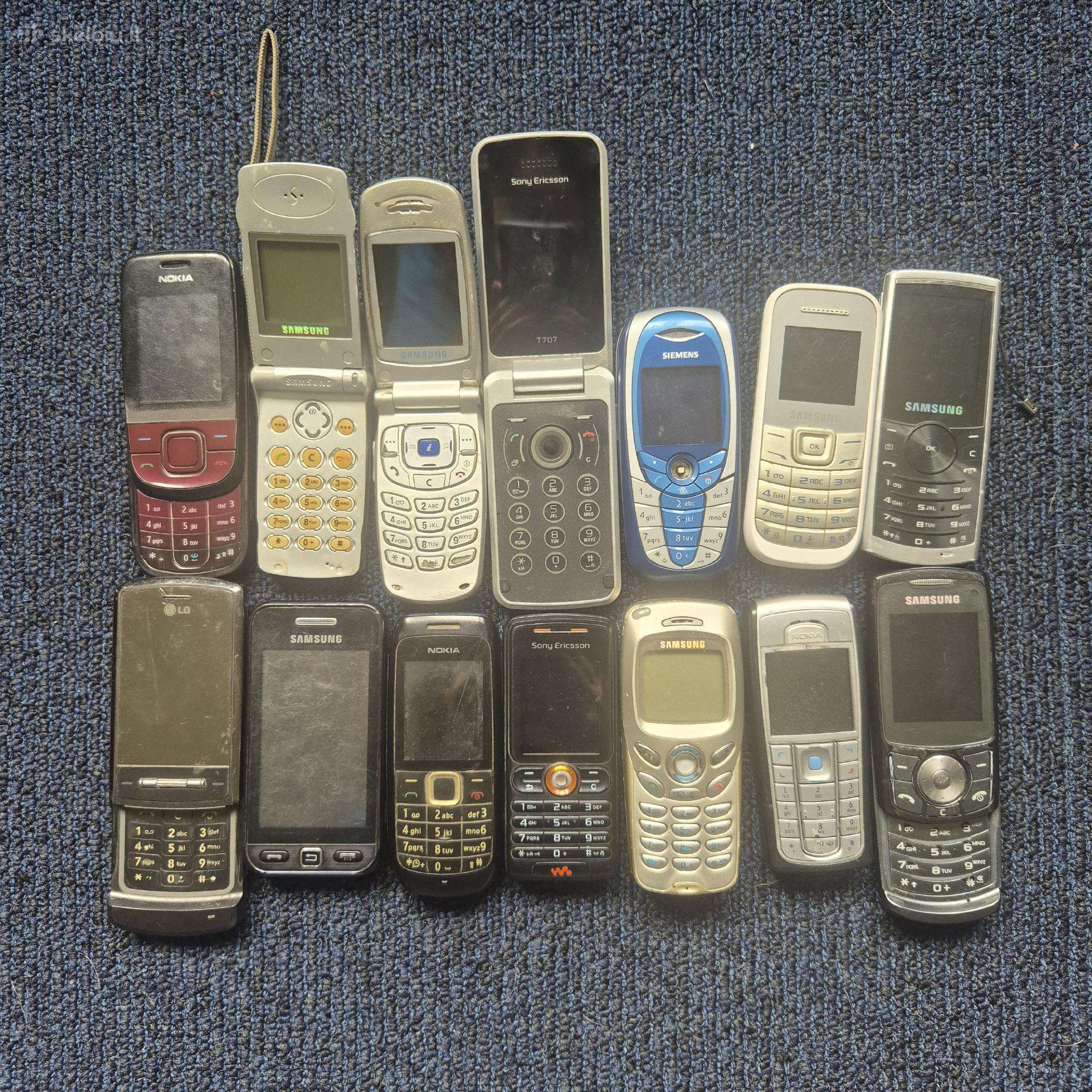 Seni telefonai, siulykite kaina