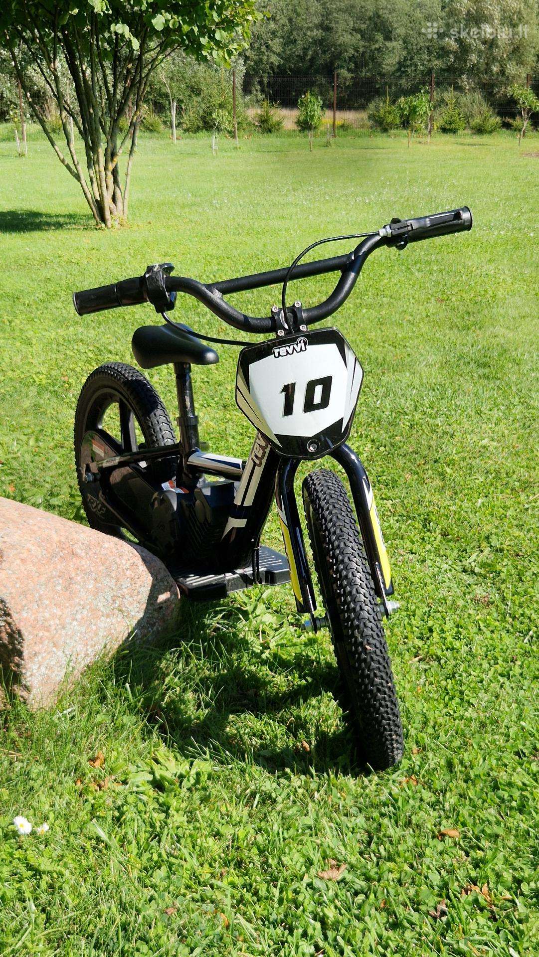 Revvi 16