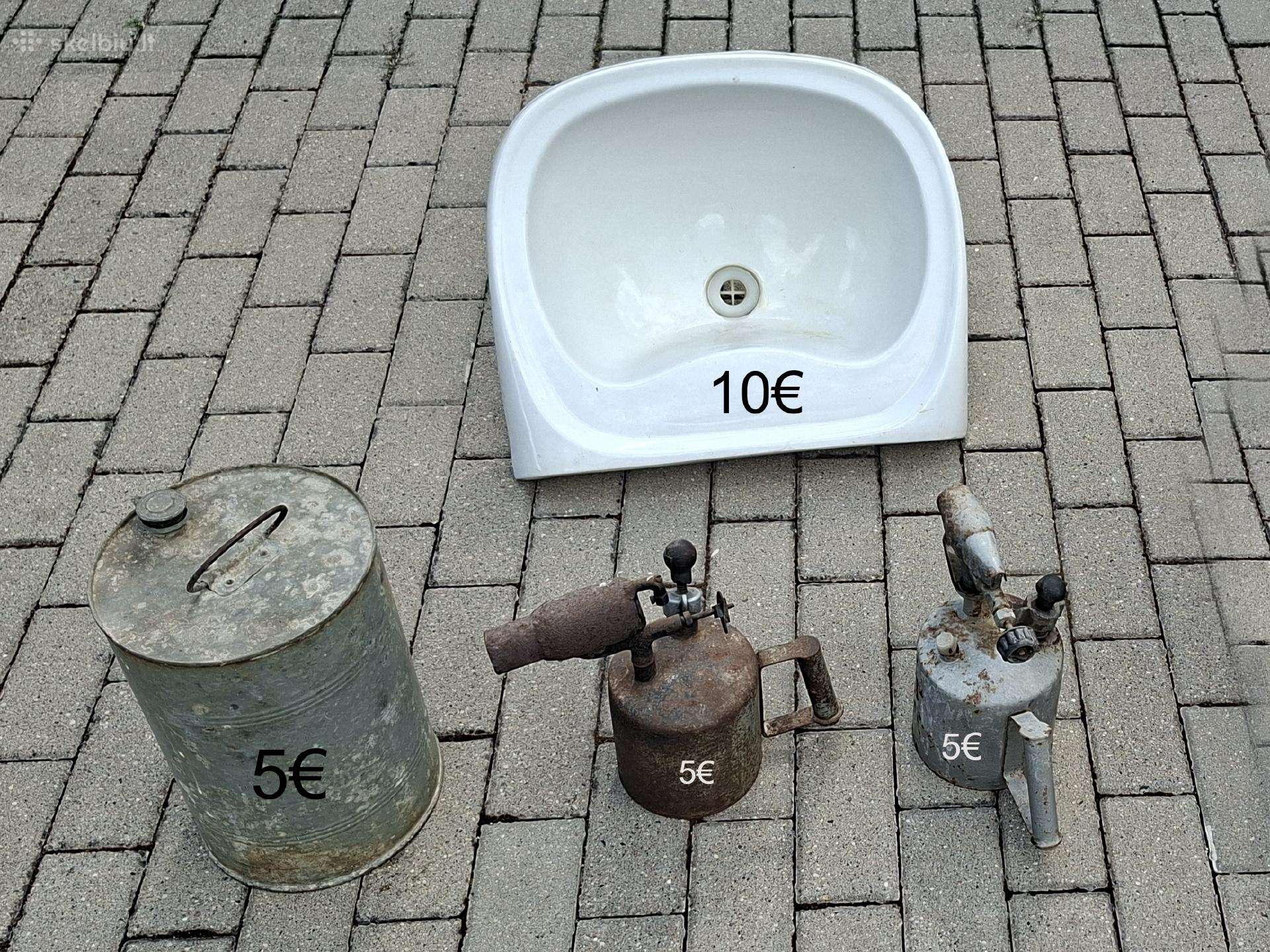 Plautuvė ir kita