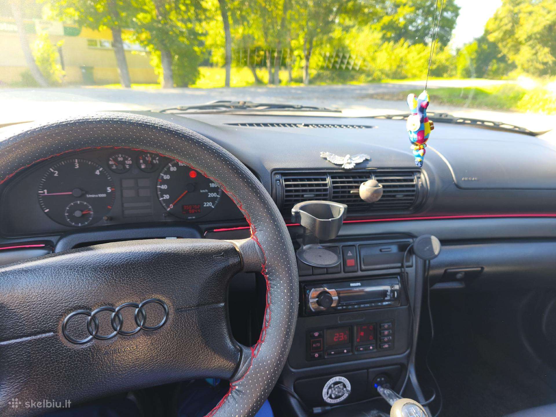 Audi A4, 1.9 l., Седан