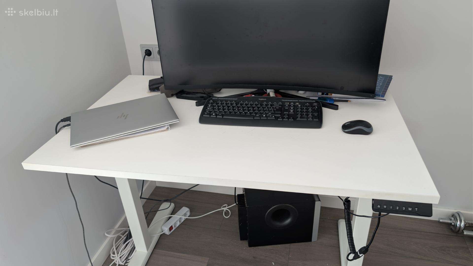 Elektrinis reguliuojamo aukščio stalas