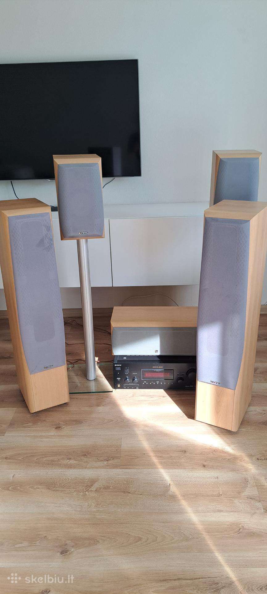 Infinity garso kolonėlės ir Sony stiprintuvas