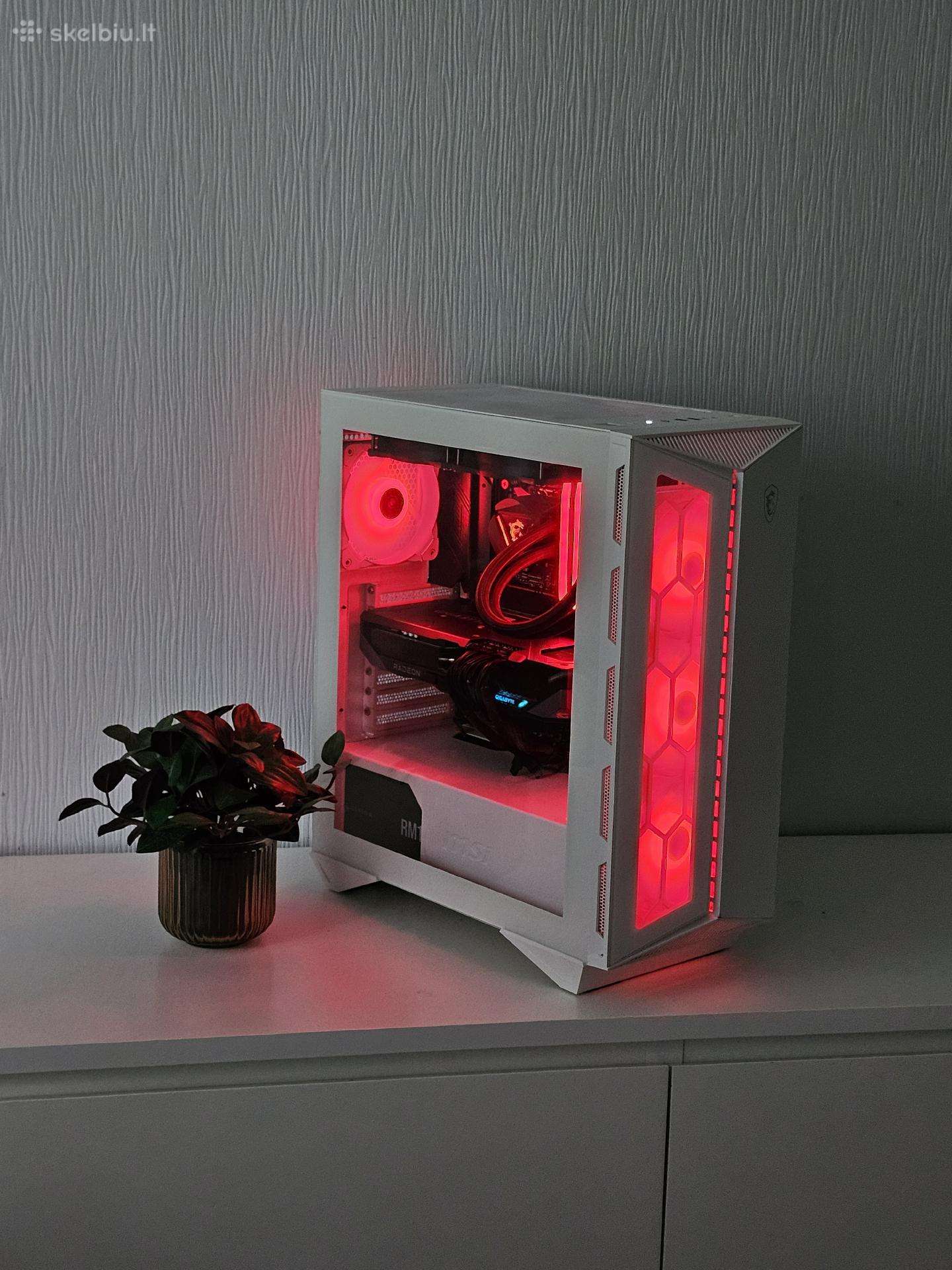 I7 14700kf / 32gb 6000mhz / z790 WiFi / rx 9070 XT